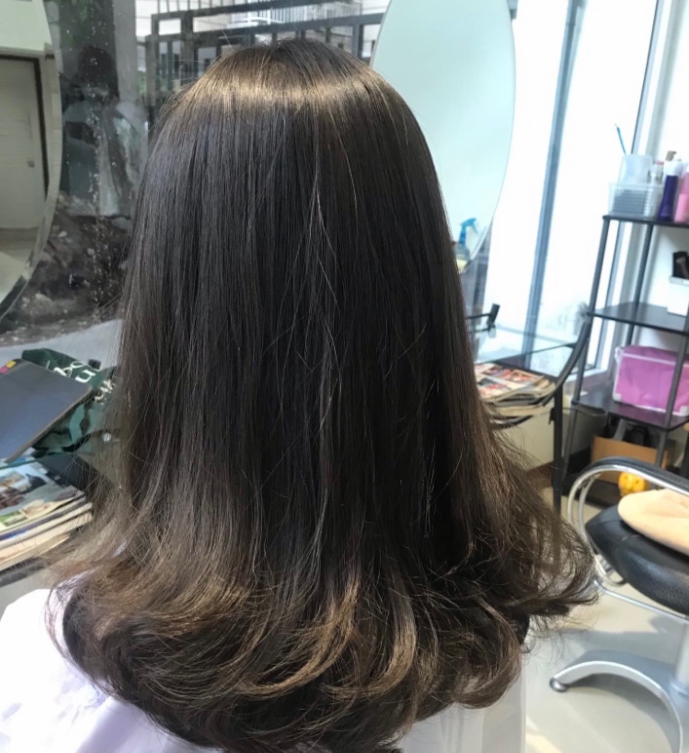 Cut+ Digital Perm + Color + Milbon smooth Treatment ร้านทําผมสไตล์ญี่ปุ่น แถวสีลม สนใจ สอบถามและจอง P Free parking available ทางร้านมีบริการ จอดรถฟรีค่ะ สนใจสอบถามและจองคิวกับทางร้านได้ที่เบอร์ 02-2679-106 iz +Soda สวัสดีคะ ร้านทําผม 106 ANNEX TRA เวลา าการ 10:00-19:30 https://lin.ee/Zmaaw5K Silom 6 (We Space) *รบกวนจองเวลาก่อนมารับบริการทุก ครั้งนะคะ #106hair #106AnnexReMAKE #digitalperm #azsodaspa #highlightcolor #hairsalon #bangkokbeauty #bangkok #thailand #ร้านท่าผม #กรุงเทพฯ #สีลมซอย6 @ 106 Hair/ ANNEX REMAKE