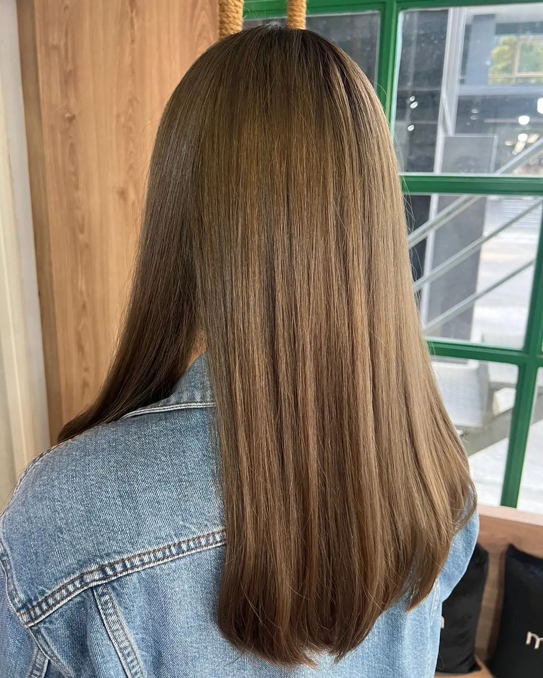 Cut+color +olaplex +treatment Milbon 
️Free parking available
สามารถโทรจองคิวได้ที่
02-042-8385
LINE Account : https://lin.ee/3NZFLGo
หรือทางเว็บไซด์
https://lilachokkaido.com/booking/
ทางไปเลือก VIP Gift Voucher↓
https://www.gowabi.com/en/provider/lilac-by-106-hair  #ร้านเสริมสวย #ร้านเสริมสวยทองหล่อซอย5 #ทองหล่อซอย5 #thonglorsoi5 #salon #thonglor #salonthonglor #lilacby106 #106hairstudio #バンコク美容室 #バンコク #トンロー美容室 #トンローソイ5 #サロン #bangkok #stylist #perm #digitalperm #color #haircut #milbon #cut #japansalo #beauty #review #Bangkok #hair #Good #lilachokkaido
BOOKING - Spa & Hair LiLAC by 106Hair
...
lilachokkaido.com @ Spa & Hair Lilac by 106Hair