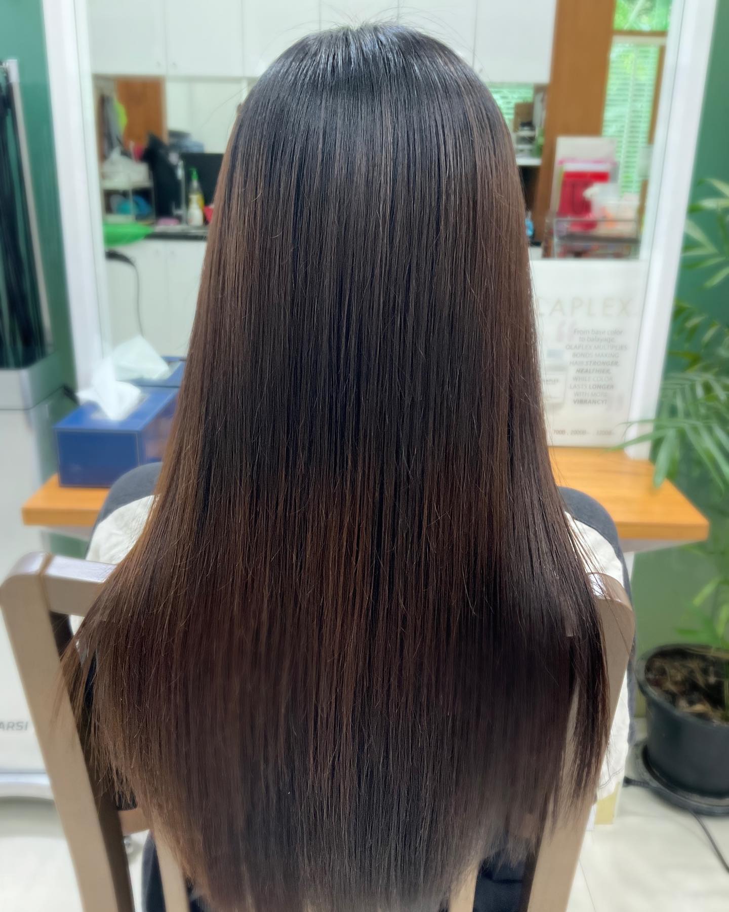 🪄Natural Straight perm + Treatment(Grand Linkage)🧖🏻‍♀️  🫧25%off for this set menu🫧  　　by Thai Hairdresser️  …………………………
ร้าน Hair Room Sora 299/7 ชั้น1, Sukhumvit Living Town, ซอยสุขุมวิท21(อโศก)
️ 02-169-1622
 Line : @575zzlqc (มี @)
️** บัตรเครดิตขั้นต่ำ 2000 บาท **
#Hairroomsora #Hairroomsorabangkok #🤖 #Hairstyle #Sukhumvitlivingtown #sukhumvit21 #Japanesesalon #DigitalPerm #デジパ #ヘアールームソラ #fashioncolor #ร้านซาลอนญี่ปุ่น #ซาลอน #ทำผมรับปริญญา #ทำผมออกงาน #รับทำผม #ดัดดิจิตอล #ยืดผม #ย้อมผม #Repost