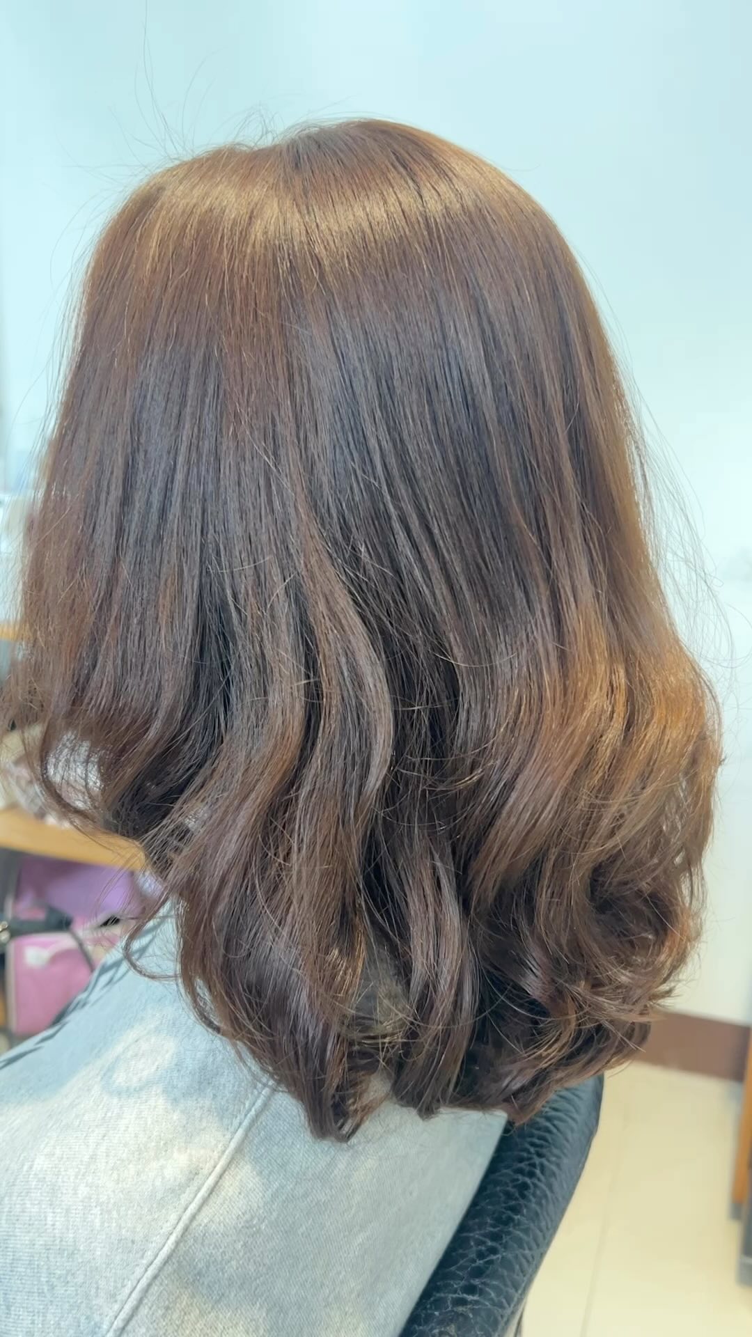 Digital Perm+Milbon smooth Treatment ร้านทําผมสไตล์ญี่ปุ่น แถวสีลม สนใจ สอบถามและจอง P Free parking available ทางร้านมีบริการ จอดรถฟรีค่ะ สนใจสอบถามและจองคิวกับทางร้านได้ที่เบอร์ 02-2679-106 iz +Soda สวัสดีคะ ร้านทําผม 106 ANNEX TRA เวลา าการ 10:00-19:30 https://lin.ee/Zmaaw5K Silom 6 (We Space) https://reservia.jp/reserve/menu/b9855edf7b?start_page=2&is_guest=1*รบกวนจองเวลาก่อนมารับบริการทุก ครั้งนะคะ #106hair #106AnnexReMAKE #digitalperm #azsodaspa #highlightcolor #hairsalon #bangkokbeauty #bangkok #thailand #ร้านท่าผม #กรุงเทพฯ #สีลมซอย6 @ 106 Hair/ ANNEX REMAKE