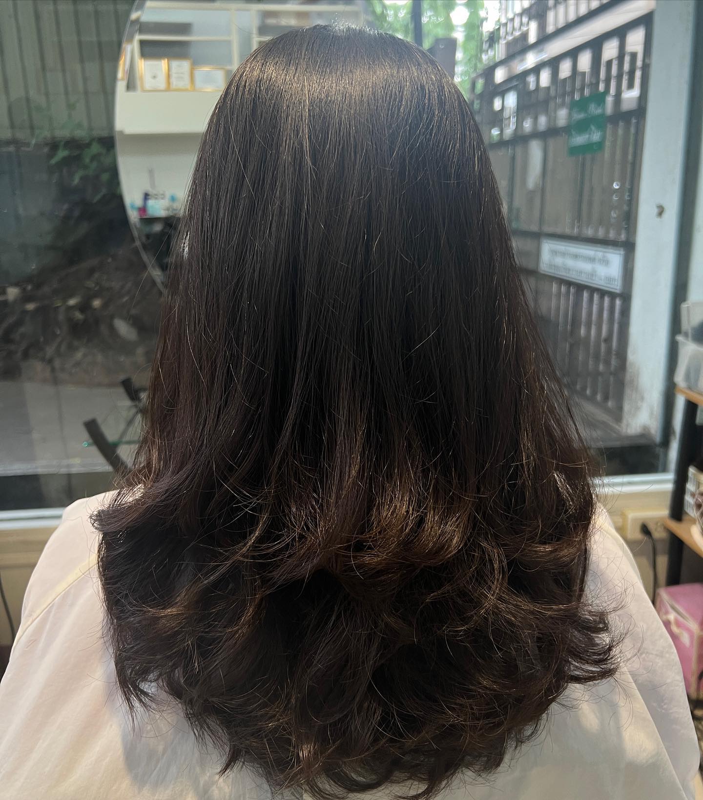 Cut+Perm+Milbon smooth Treatment ร้านทําผมสไตล์ญี่ปุ่น แถวสีลม สนใจ สอบถามและจอง P Free parking available ทางร้านมีบริการ จอดรถฟรีค่ะ สนใจสอบถามและจองคิวกับทางร้านได้ที่เบอร์ 02-2679-106 iz +Soda สวัสดีคะ ร้านทําผม 106 ANNEX TRA เวลา าการ 10:00-19:30 https://lin.ee/Zmaaw5K Silom 6 (We Space) https://reservia.jp/reserve/menu/b9855edf7b?start_page=2&is_guest=1*รบกวนจองเวลาก่อนมารับบริการทุก ครั้งนะคะ #106hair #106AnnexReMAKE #digitalperm #azsodaspa #highlightcolor #hairsalon #bangkokbeauty #bangkok #thailand #ร้านท่าผม #กรุงเทพฯ #สีลมซอย6 @ 106 Hair/ ANNEX REMAKE