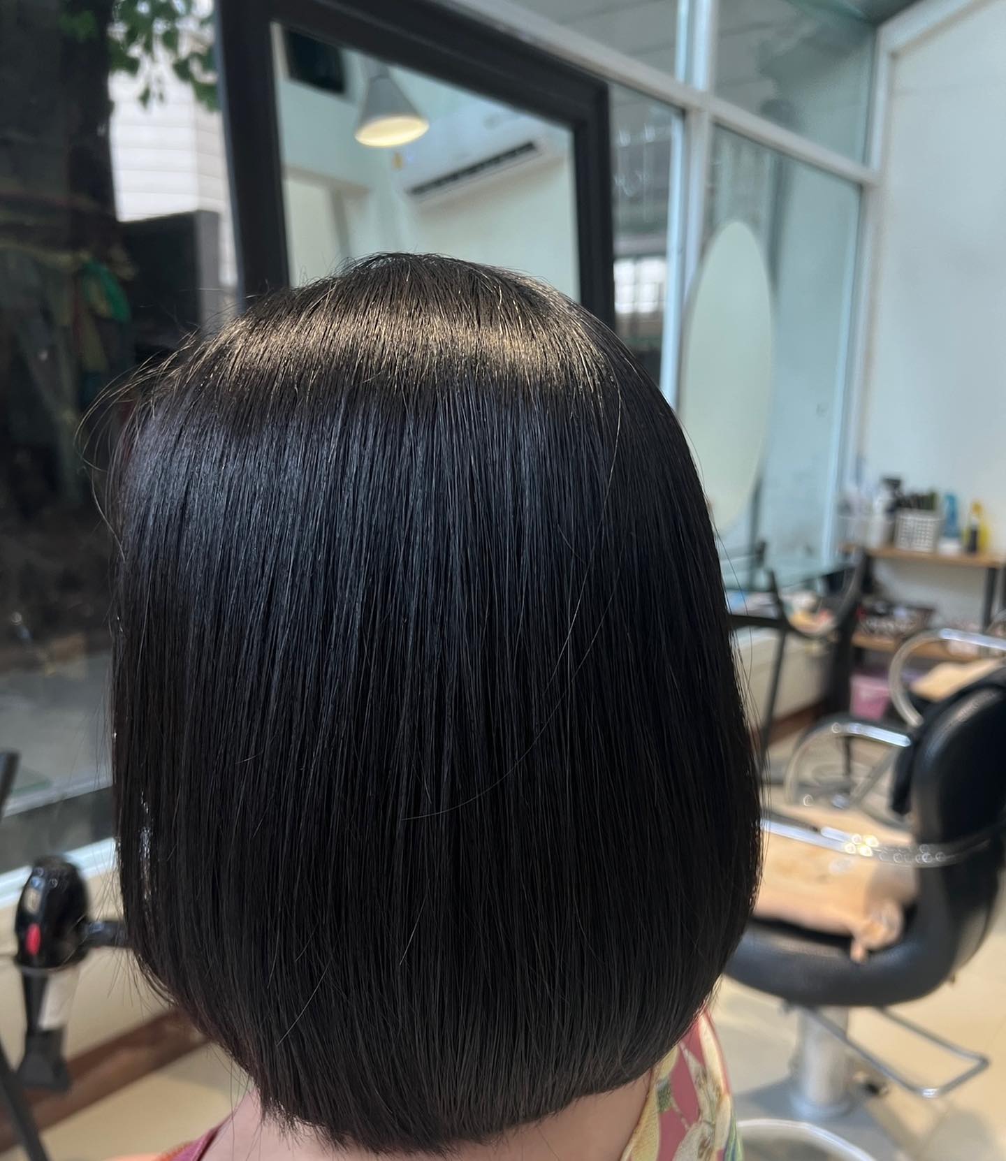 Straighten + Milbon smooth Treatment ร้านทําผมสไตล์ญี่ปุ่น แถวสีลม สนใจ สอบถามและจอง P Free parking available ทางร้านมีบริการ จอดรถฟรีค่ะ สนใจสอบถามและจองคิวกับทางร้านได้ที่เบอร์ 02-2679-106 iz +Soda สวัสดีคะ ร้านทําผม 106 ANNEX TRA เวลา าการ 10:00-19:30 https://lin.ee/Zmaaw5K Silom 6 (We Space) https://reservia.jp/reserve/menu/b9855edf7b?start_page=2&is_guest=1*รบกวนจองเวลาก่อนมารับบริการทุก ครั้งนะคะ #106hair #106AnnexReMAKE #digitalperm #azsodaspa #highlightcolor #hairsalon #bangkokbeauty #bangkok #thailand #ร้านท่าผม #กรุงเทพฯ #สีลมซอย6 @ 106 Hair/ ANNEX REMAKE