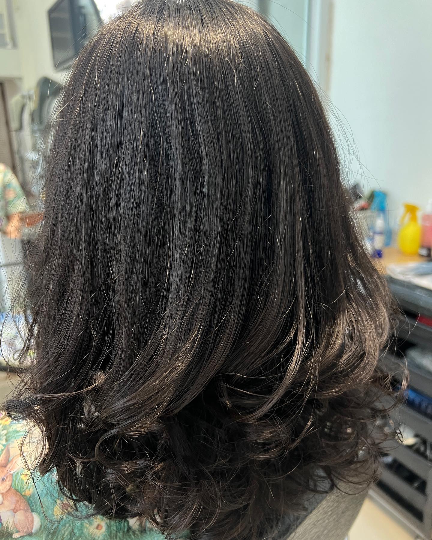 Cut+ Digital Perm+ Milbon smooth Treatment ร้านทําผมสไตล์ญี่ปุ่น แถวสีลม สนใจ สอบถามและจอง P Free parking available ทางร้านมีบริการ จอดรถฟรีค่ะ สนใจสอบถามและจองคิวกับทางร้านได้ที่เบอร์ 02-2679-106 iz +Soda สวัสดีคะ ร้านทําผม 106 ANNEX TRA เวลา าการ 10:00-19:30 https://lin.ee/Zmaaw5K Silom 6 (We Space) https://reservia.jp/reserve/menu/b9855edf7b?start_page=2&is_guest=1*รบกวนจองเวลาก่อนมารับบริการทุก ครั้งนะคะ #106hair #106AnnexReMAKE #digitalperm #azsodaspa #highlightcolor #hairsalon #bangkokbeauty #bangkok #thailand #ร้านท่าผม #กรุงเทพฯ #สีลมซอย6 @ 106 Hair/ ANNEX REMAKE