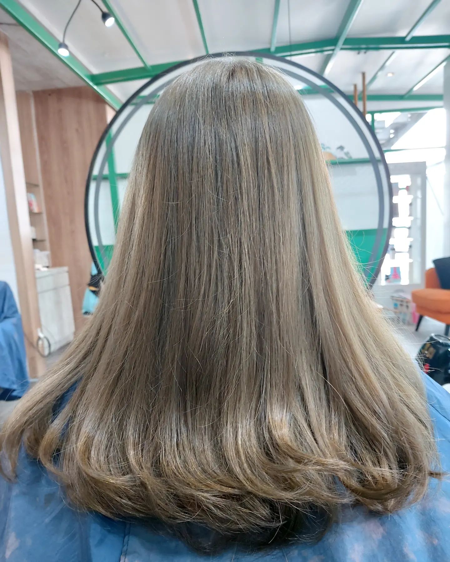 Cut+bleach +color +olaplex +treatment Milbon 
️Free parking available
สามารถโทรจองคิวได้ที่
02-042-8385
LINE Account : https://lin.ee/3NZFLGo
หรือทางเว็บไซด์
 https://reservia.jp/reserve/menu/c5352c13aa?start_page=2&is_guest=1
ทางไปเลือก VIP Gift Voucher↓
https://www.gowabi.com/en/provider/lilac-by-106-hair  #ร้านเสริมสวย #ร้านเสริมสวยทองหล่อซอย5 #ทองหล่อซอย5 #thonglorsoi5 #salon #thonglor #salonthonglor #lilacby106 #106hairstudio #バンコク美容室 #バンコク #トンロー美容室 #トンローソイ5 #サロン #bangkok #stylist #perm #digitalperm #color #haircut #milbon #cut #japansalo #beauty #review #Bangkok #hair #Good #lilachokkaido
BOOKING - Spa & Hair LiLAC by 106Hair
...
lilachokkaido.com @ Spa & Hair Lilac by 106Hair