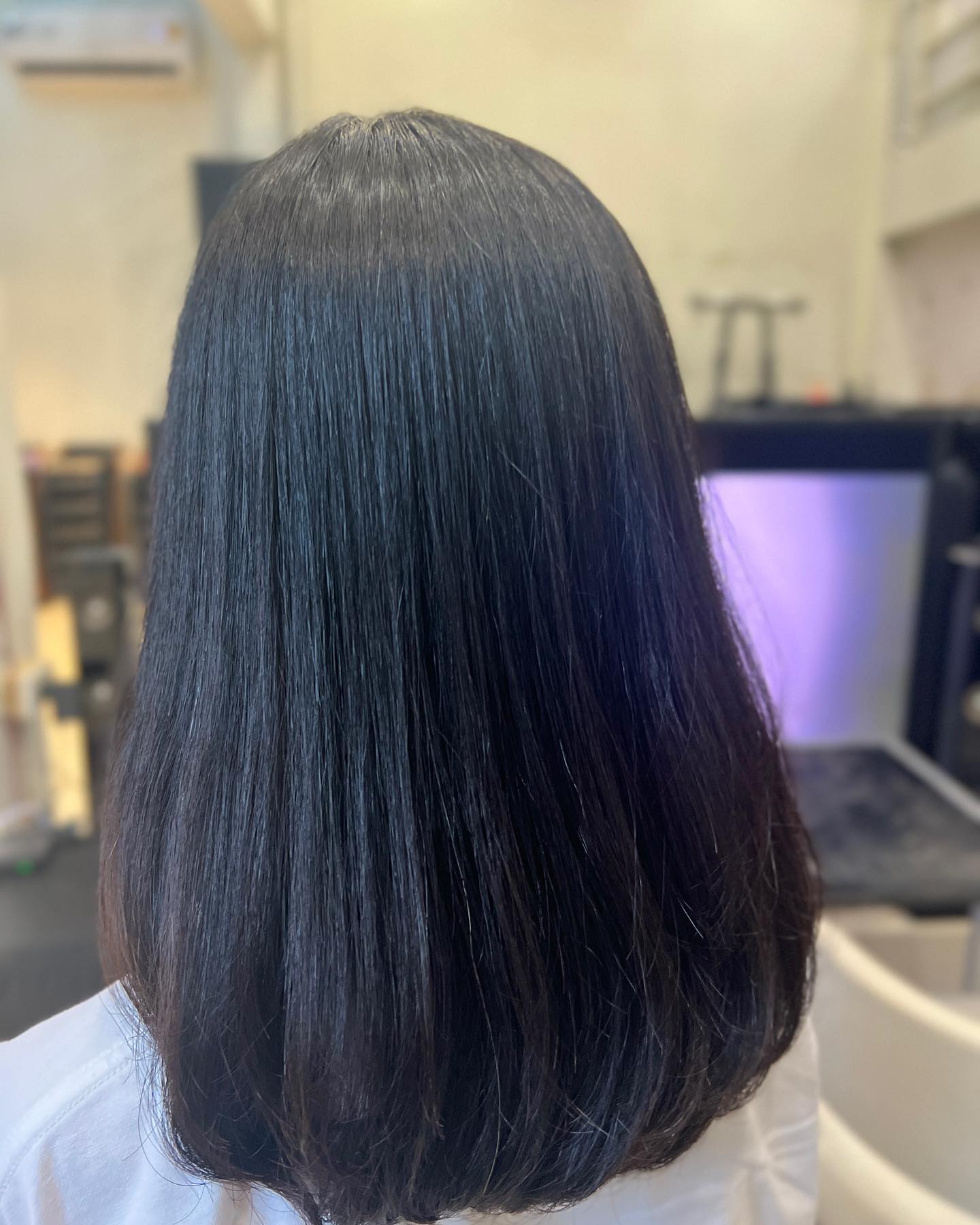 Cut+ Digital Perm +Milbon smooth Treatment ร้านทําผมสไตล์ญี่ปุ่น แถวสีลม สนใจ สอบถามและจอง P Free parking available ทางร้านมีบริการ จอดรถฟรีค่ะ สนใจสอบถามและจองคิวกับทางร้านได้ที่เบอร์ 02-2679-106 iz +Soda สวัสดีคะ ร้านทําผม 106 ANNEX TRA เวลา าการ 10:00-19:30 https://lin.ee/Zmaaw5K Silom 6 (We Space) https://reservia.jp/reserve/menu/b9855edf7b?start_page=2&is_guest=1*รบกวนจองเวลาก่อนมารับบริการทุก ครั้งนะคะ #106hair #106AnnexReMAKE #digitalperm #azsodaspa #highlightcolor #hairsalon #bangkokbeauty #bangkok #thailand #ร้านท่าผม #กรุงเทพฯ #สีลมซอย6 @ 106 Hair/ ANNEX REMAKE