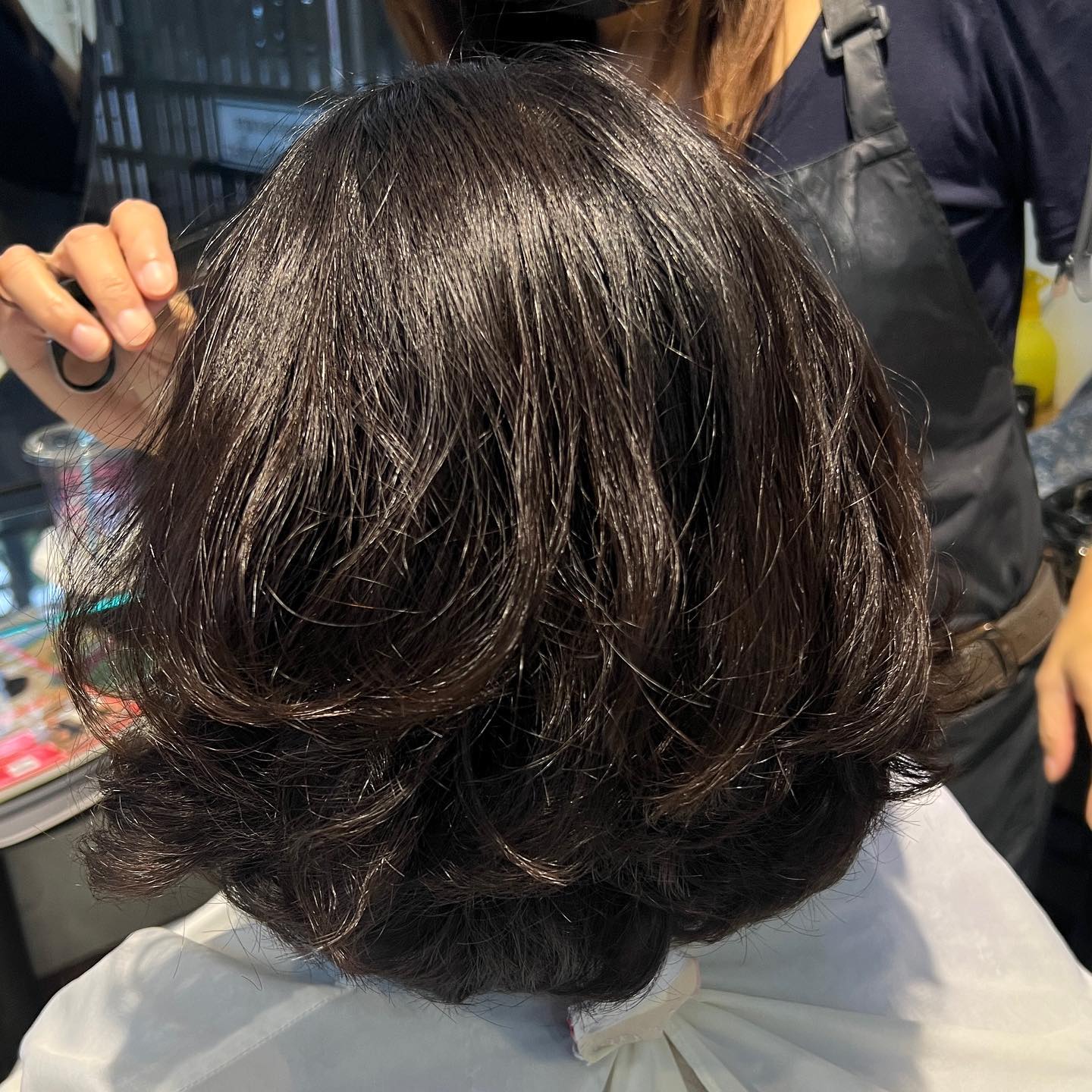 Cut+ Digital Perm +Milbon smooth Treatment ร้านทําผมสไตล์ญี่ปุ่น แถวสีลม สนใจ สอบถามและจอง P Free parking available ทางร้านมีบริการ จอดรถฟรีค่ะ สนใจสอบถามและจองคิวกับทางร้านได้ที่เบอร์ 02-2679-106 iz +Soda สวัสดีคะ ร้านทําผม 106 ANNEX TRA เวลา าการ 10:00-19:30 https://lin.ee/Zmaaw5K Silom 6 (We Space) https://reservia.jp/reserve/menu/b9855edf7b?start_page=2&is_guest=1*รบกวนจองเวลาก่อนมารับบริการทุก ครั้งนะคะ #106hair #106AnnexReMAKE #digitalperm #azsodaspa #highlightcolor #hairsalon #bangkokbeauty #bangkok #thailand #ร้านท่าผม #กรุงเทพฯ #สีลมซอย6 @ 106 Hair/ ANNEX REMAKE