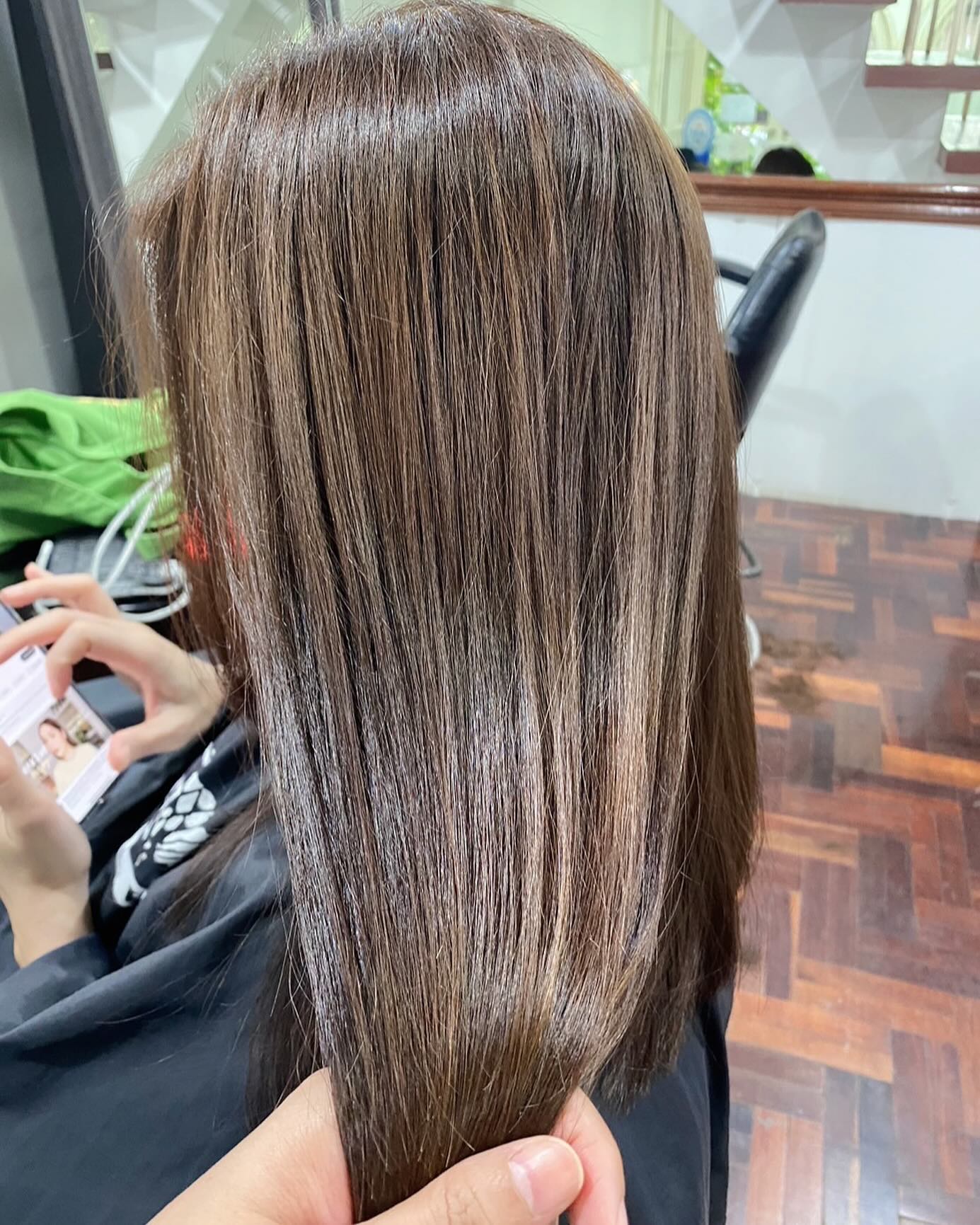 Cut+ color + olaplex+milbon treatment 
 ทำผมโดยช่างญา ช่างทำผมสไตล์ญี่ปุ่น 
️ Free parking available 
ร้านเปิดให้บริการ 9.00-18.30 
สำรองคิวได้ที่เบอร์
️02-662-7106
24hours web reservation
https://reservia.jp/reserve/menu/2c7018bae1?start_page=2&is_guest=1
LINE account
https://lin.ee/3Cm0Ksiac  #coco106 #106hair #digitalperm #coolperm #color #hiligth #milbon #salon #beauty #treatment #straight #cut #sodashower #shothair #longhair #japan #bangkok #sukhumvit39 #ร้านเสริมสวยในกรุงเทพ