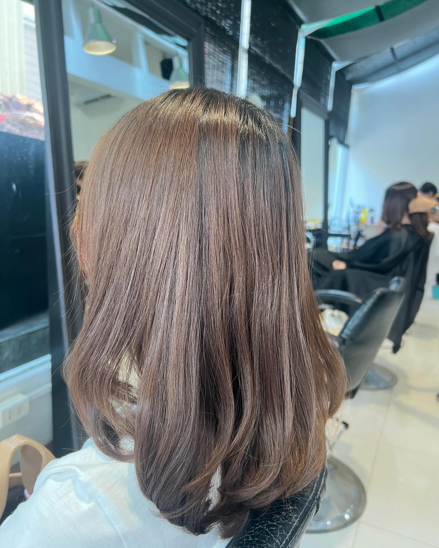 Cut+Digital Perm +Milbon smooth Treatment ร้านทําผมสไตล์ญี่ปุ่น แถวสีลม สนใจ สอบถามและจอง P Free parking available ทางร้านมีบริการ จอดรถฟรีค่ะ สนใจสอบถามและจองคิวกับทางร้านได้ที่เบอร์ 02-2679-106 สวัสดีคะ ร้านทําผม 106 ANNEX เวลา าการ 10:00-19:30 https://lin.ee/Zmaaw5K Silom 6 (We Space) https://reservia.jp/reserve/menu/b9855edf7b?start_page=2&is_guest=1*รบกวนจองเวลาก่อนมารับบริการทุก ครั้งนะคะ #106hair #106AnnexReMAKE #digitalperm #azsodaspa #highlightcolor #hairsalon #bangkokbeauty #bangkok #thailand #ร้านท่าผม #กรุงเทพฯ #สีลมซอย6 @ 106 Hair/ ANNEX REMAKE