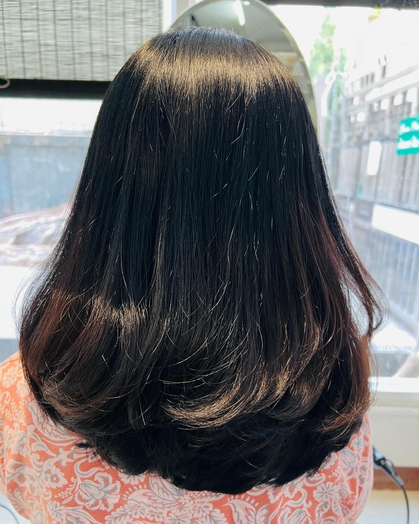 Cut+ Digital perm +Milbon smooth Treatment ร้านทําผมสไตล์ญี่ปุ่น แถวสีลม สนใจ สอบถามและจอง P Free parking available ทางร้านมีบริการ จอดรถฟรีค่ะ สนใจสอบถามและจองคิวกับทางร้านได้ที่เบอร์ 02-2679-106 สวัสดีคะ ร้านทําผม 106 ANNEX เวลา าการ 10:00-19:30 https://lin.ee/Zmaaw5K Silom 6 (We Space) https://reservia.jp/reserve/menu/b9855edf7b?start_page=2&is_guest=1*รบกวนจองเวลาก่อนมารับบริการทุก ครั้งนะคะ #106hair #106AnnexReMAKE #digitalperm #azsodaspa #highlightcolor #hairsalon #bangkokbeauty #bangkok #thailand #ร้านท่าผม #กรุงเทพฯ #สีลมซอย6 @ 106 Hair/ ANNEX REMAKE