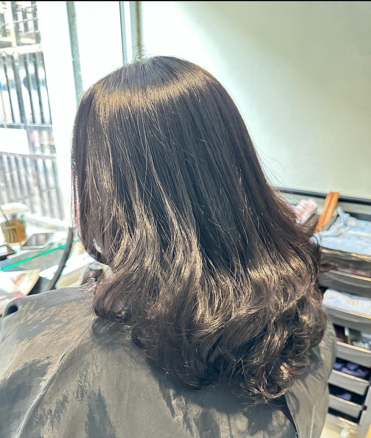 Cut+Digital Perm +Milbon smooth Treatment ร้านทําผมสไตล์ญี่ปุ่น แถวสีลม สนใจ สอบถามและจอง P Free parking available ทางร้านมีบริการ จอดรถฟรีค่ะ สนใจสอบถามและจองคิวกับทางร้านได้ที่เบอร์ 02-2679-106 สวัสดีคะ ร้านทําผม 106 ANNEX เวลา าการ 10:00-19:30 https://lin.ee/Zmaaw5K Silom 6 (We Space) https://reservia.jp/reserve/menu/b9855edf7b?start_page=2&is_guest=1*รบกวนจองเวลาก่อนมารับบริการทุก ครั้งนะคะ #106hair #106AnnexReMAKE #digitalperm #azsodaspa #highlightcolor #hairsalon #bangkokbeauty #bangkok #thailand #ร้านท่าผม #กรุงเทพฯ #สีลมซอย6 @ 106 Hair/ ANNEX REMAKE