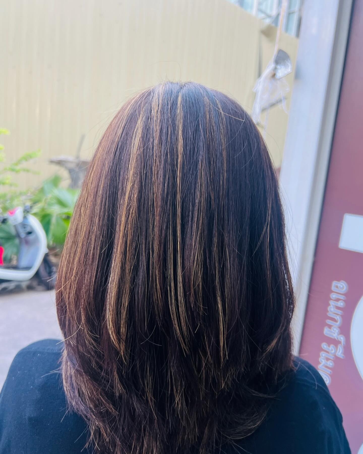 Cut+Highlights+Milbon smooth Treatment ร้านทําผมสไตล์ญี่ปุ่น แถวสีลม สนใจ สอบถามและจอง P Free parking available ทางร้านมีบริการ จอดรถฟรีค่ะ สนใจสอบถามและจองคิวกับทางร้านได้ที่เบอร์ 02-2679-106 สวัสดีคะ ร้านทําผม 106 ANNEX เวลา าการ 10:00-19:30 https://lin.ee/Zmaaw5K Silom 6 (We Space) https://reservia.jp/reserve/menu/b9855edf7b?start_page=2&is_guest=1*รบกวนจองเวลาก่อนมารับบริการทุก ครั้งนะคะ #106hair #106AnnexReMAKE #digitalperm #azsodaspa #highlightcolor #hairsalon #bangkokbeauty #bangkok #thailand #ร้านท่าผม #กรุงเทพฯ #สีลมซอย6 @ 106 Hair/ ANNEX REMAKE