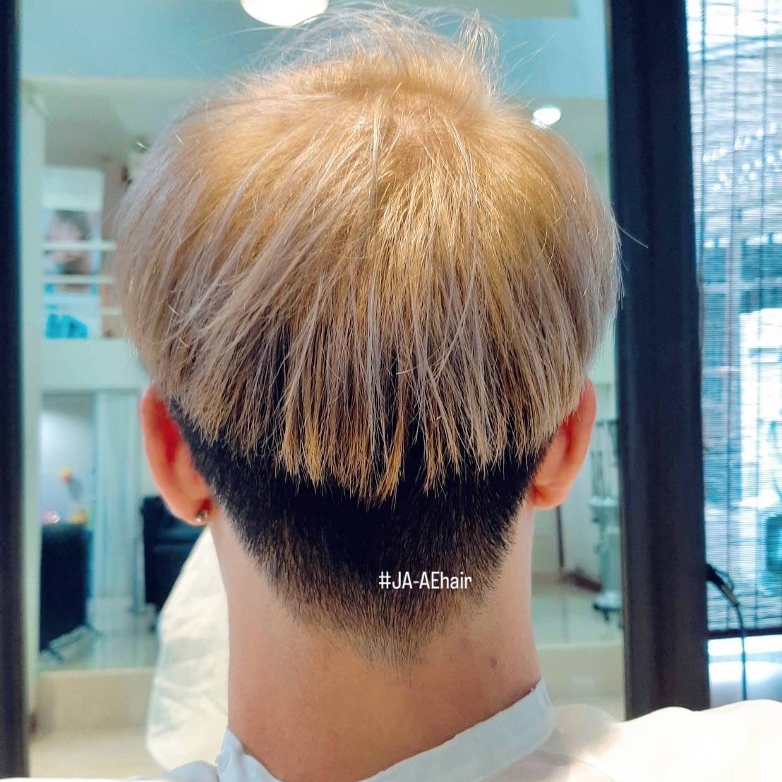 Cut+Bleach+Colorร้านทําผมสไตล์ญี่ปุ่น แถวสีลม สนใจ สอบถามและจอง P Free parking available ทางร้านมีบริการ จอดรถฟรีค่ะ สนใจสอบถามและจองคิวกับทางร้านได้ที่เบอร์ 02-2679-106 สวัสดีคะ ร้านทําผม 106 ANNEX เวลา าการ 10:00-19:30 https://lin.ee/Zmaaw5K Silom 6 (We Space) https://reservia.jp/reserve/menu/b9855edf7b?start_page=2&is_guest=1*รบกวนจองเวลาก่อนมารับบริการทุก ครั้งนะคะ #106hair #106AnnexReMAKE #digitalperm #azsodaspa #highlightcolor #hairsalon #bangkokbeauty #bangkok #thailand #ร้านท่าผม #กรุงเทพฯ #สีลมซอย6