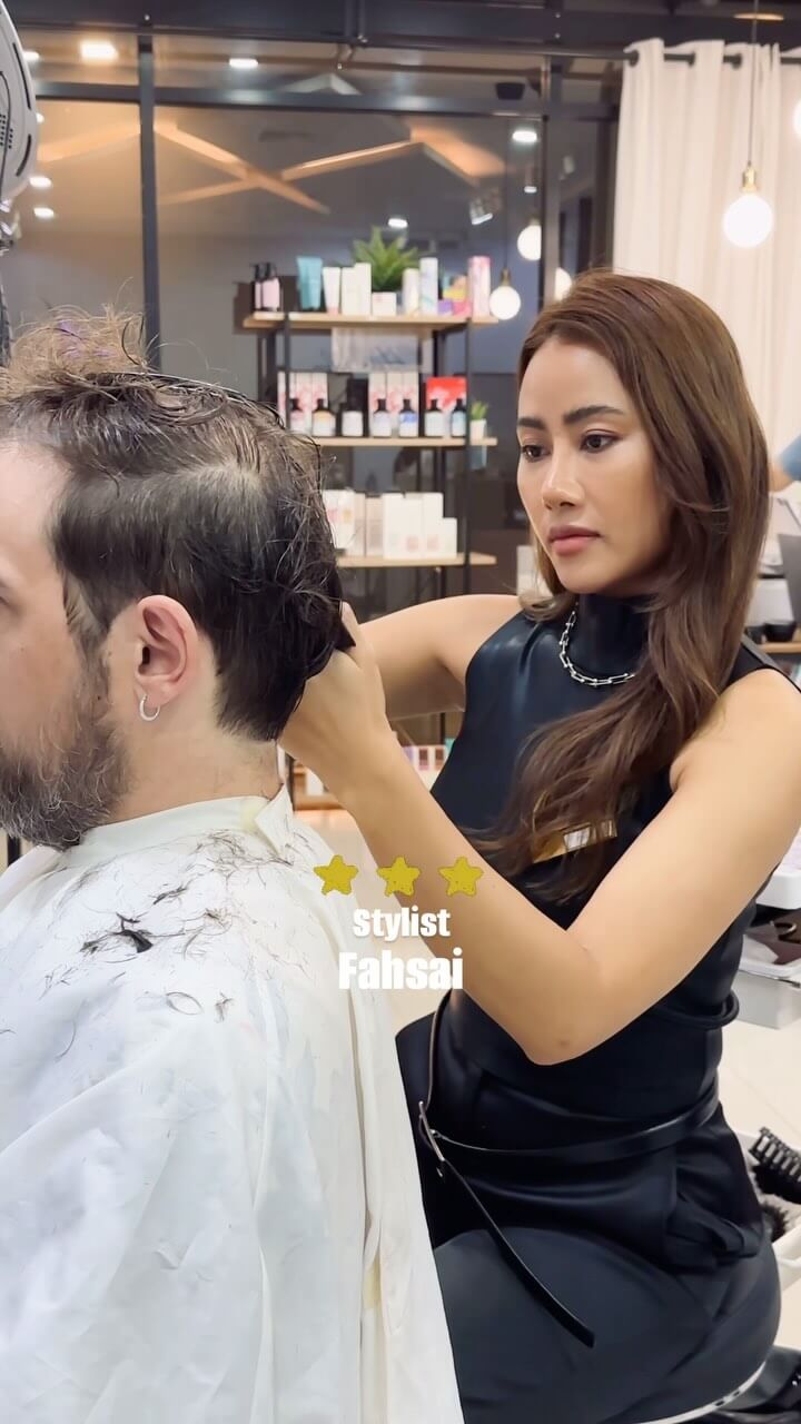 We are,,,
Hair create professionals.
We make you love yourself more!!
* stylist 3star Fahsai
-
-
ที่ตั้งร้าน ร้านอยู่ใกล้กับ บีทีเอสพร้อมพงษ์ ในซอยสุขุมวิท 39 ซอยพร้อมศรี 1 metropole residence ชั้น1 ร้านมีที่จอดรถบริการค่ะ
Metropole residence,soi Phrom si1,Sukhumvit39
จองคิวหรือสอบถามได้ที่เบอร์ tel:020048180
Line@: aki-endo
เวลาทำการ: 10:00AM – 8:00PM (หยุดทุกวันอังคาร Tueday closed)  #haircut  #haircolor #hairstyle #akiendo #bangkokhairsalon #ตัดผมสไตล์ญี่ปุ่น #เซ็ตผม #ทำสีผม #ตัดผม #หน้าม้า #หน้าม้าซีทรู #ร้านทำผม #ร้านทำผม #สุขุมวิท #ไฮไลท์ #ทรงผมเกาหลี #ดัดผม #ทรงผมสไตล์เกาหลี #สไตล์เกาหลี #ม้วนผม #ผมสั้น #ฟอกผม #ย้อมผม #バンコク美容院 #バンコク美容室