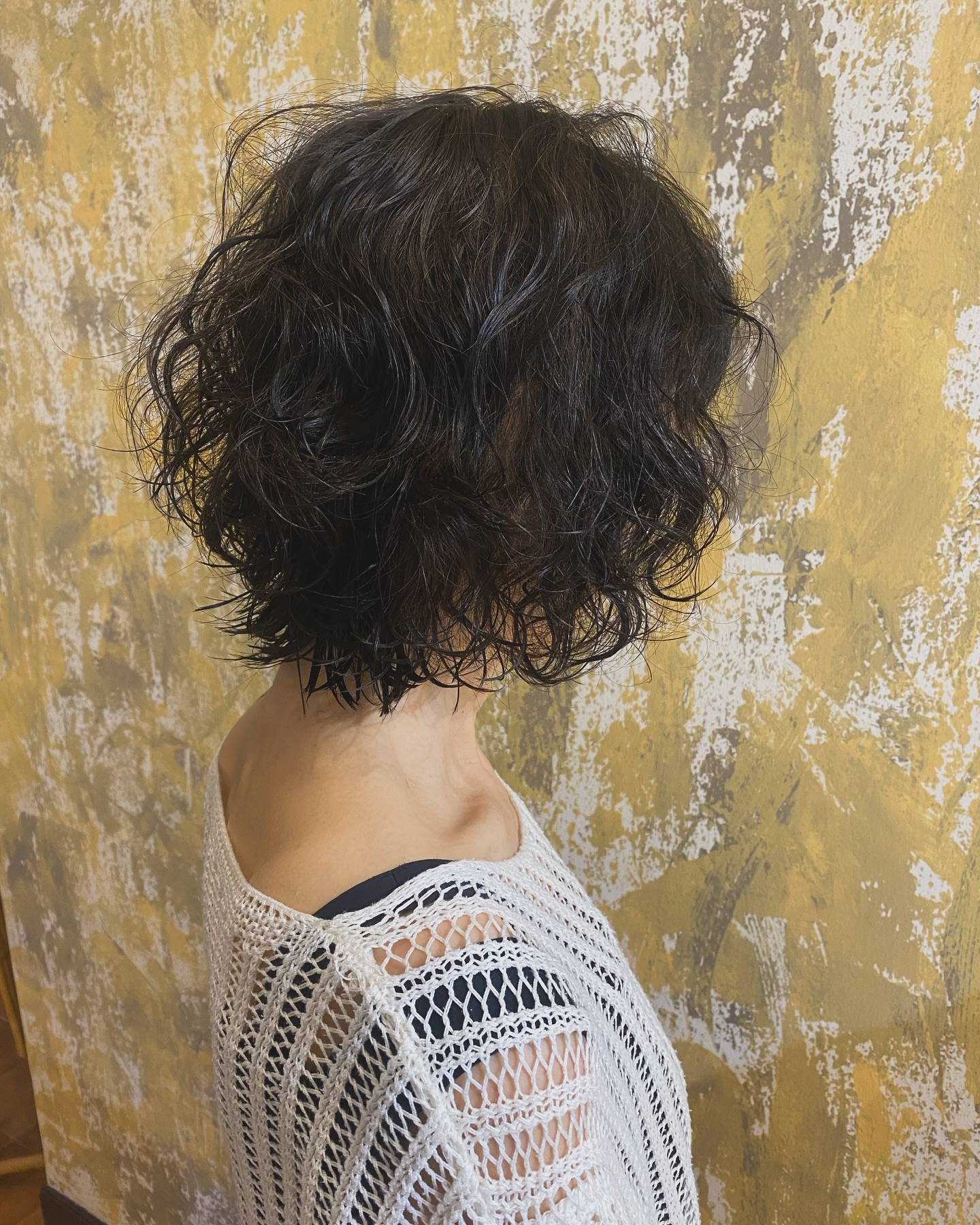 l
Thank you for coming ❣️
.
.
Cut & Perm
.
Recently, more clients are getting perms. How about a fresh look with a perm?
.
.
#cuchuhairdesign #perm #haircut #bangkokhairsalon #バンコク美容室 #headspa #shampoo #hairdonation