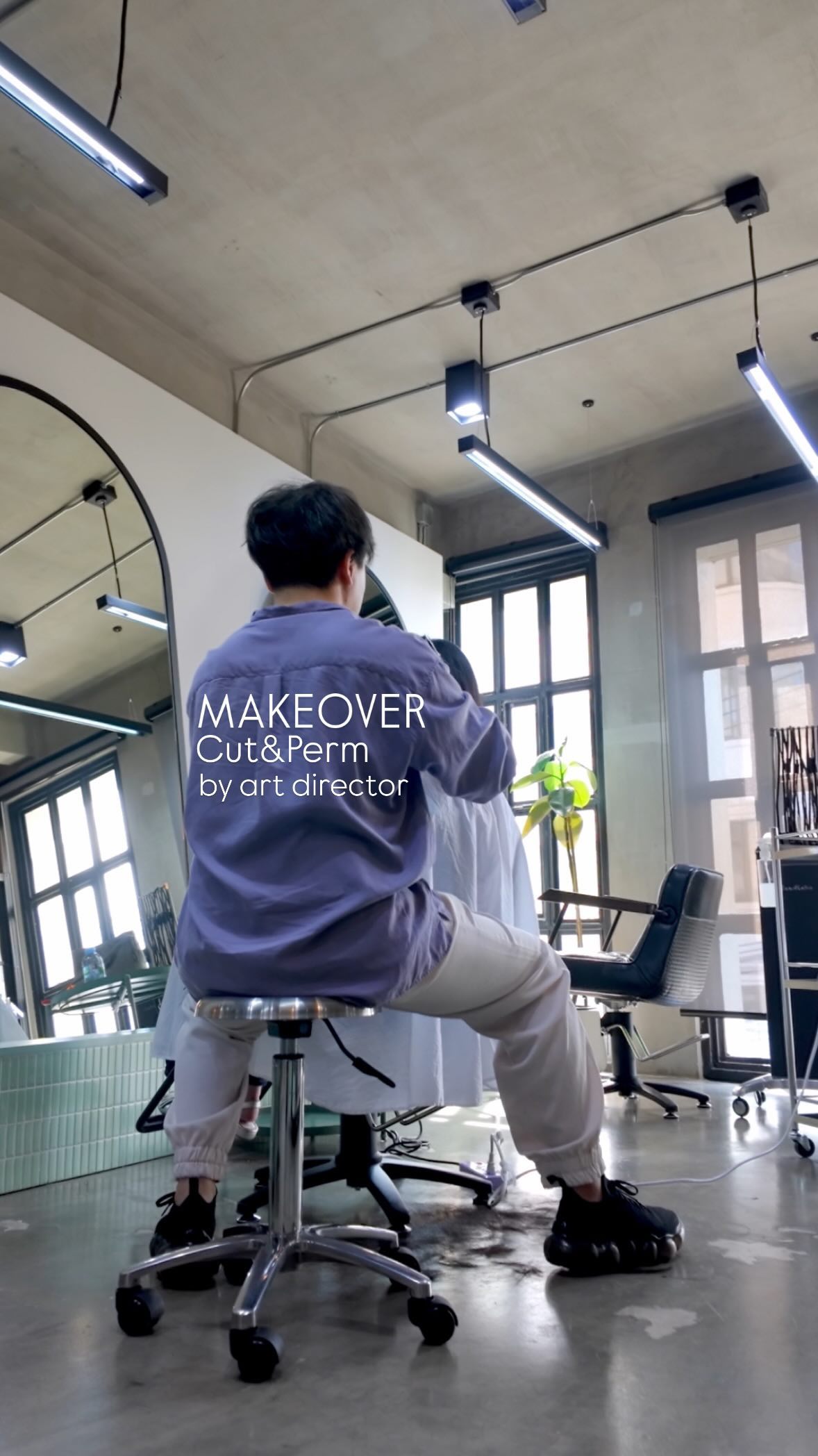 MAKEOVER CHALLENGE  Cut&Perm Program  ปรับลุคใหม่ โดยการดัดผมสไตล์ญี่ปุ่น สามารถเข้ามาสอบถามรายละเอียดได้ ทางร้านใช้ผลิตภัณฑ์คุณภาพจากประเทศญี่ปุ่น  Thonglo 25, BKK
 Closed on Monday
(4th Monday & Tuesday)
 Parking lot available
 081-980-9047  #ร้านทำผม #ทำผมสวย #ทำสีผม #ตัดผม #ซาลอนกรุงเทพ #ผมสวย #สปาผม #ทรงผมแฟชั่น #ผมสุขภาพดี #luxurysalon #HairSalonBangkok #HairColor #HairCut #BangkokBeauty