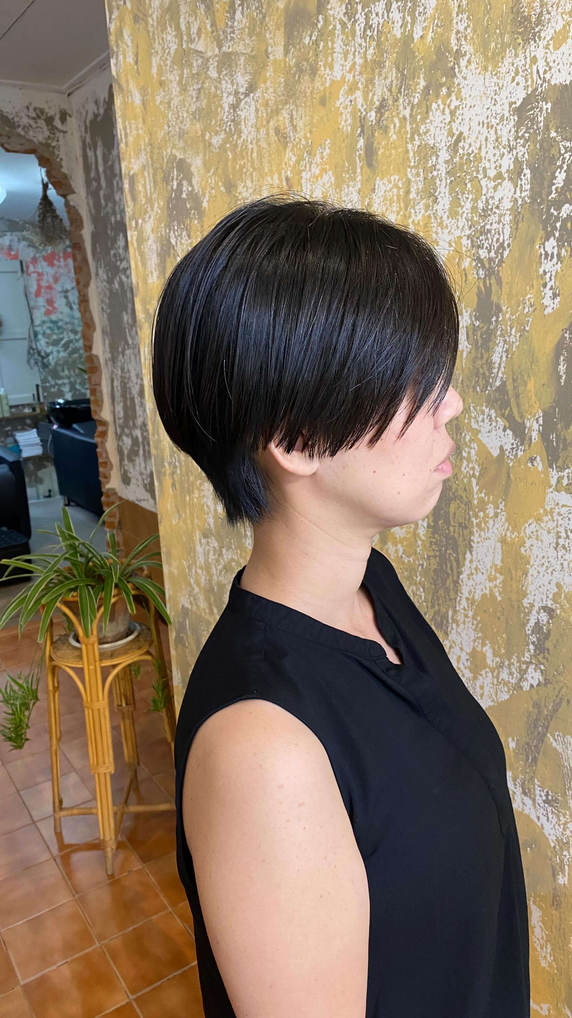 Thank you for coming ️
.
.
Cool short hair ︎
.
.
#cuchuhairdesign #shorthair #ハンサムショート #haircutbangkok #hairsalonbangkok