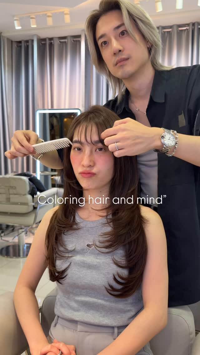 #dreamapichaya layer new style︎
Let’s feel with us!! Coloring your hair and mind ️
-
#Akiendo #BangkokHairSalon  #JapaneseHairStyle #KoreanHairTrend #SeeThroughBangs #PersonalColorAnalysis #HighlightHair  #KoreanPerm #PersonalColorCheck #HaircutBangkok #Balayage #JapanesePerm #ฟอกสีผม #หน้าม้าซีทรู #ทรงผมเกาหลี #ดัดผม #ตัดผม #ทำสีผม #バンコクヘアサロン #パーソナルカラー診断