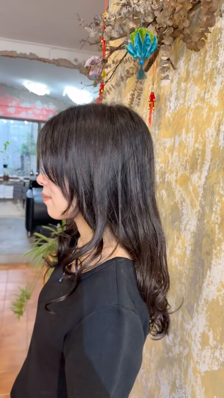 Thank you for coming ️
.
.
.
Just a little face-framing cut can completely change the look! ️
.
.
#cuchuhairdesign #haircutbangkok #hairsalonbangkok #headspa #sukhumvit26