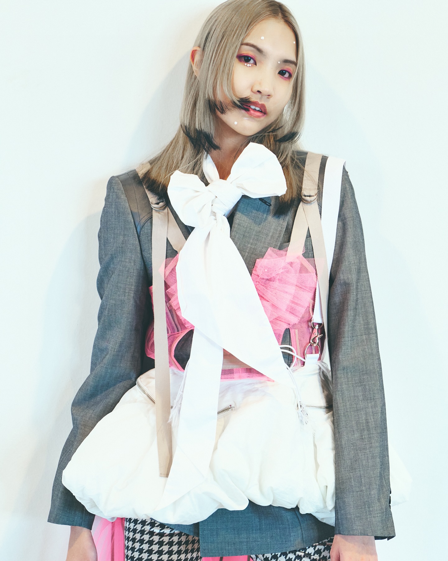 *Celebrating Signature Style*  “A signature look that redefines beauty. AL etro creates styles that inspire.  h/m/ph...Art Dirctor
fashion...maruri kawakami  ｜ 081-980-9047
｜ LINE OFFICIAL: (@)aletro
｜ 10 AM - 7 PM
• Closed on Mon (4th Mon & Tue of month) •  สอบถามพื้นที่จอดรถเพิ่มเติมได้นะคะ
#ร้านทำผม #ทำผมสวย #ทำสีผม #ตัดผม #ซาลอนกรุงเทพ #ผมสวย #สปาผม #ทรงผมแฟชั่น #ผมสุขภาพดี #luxurysalon #HairSalonBangkok #HairColor #HairCut #バンコクヘッドスパ　 #バンコクヘアサロン 
#ALetro #SignatureStyle #NaturalEdge