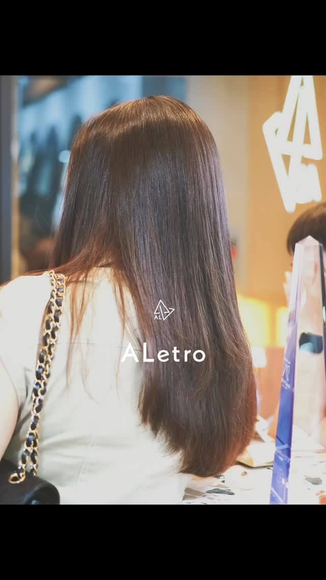 Say goodbye to frizz, and hello to silky-smooth hair — good for rainy season ‍♀️  Experience the Isoelectric Straight Perm by ALetro  a gentle, innovative treatment that smooths, protects, and transforms your hair into its healthiest form.  Custom care for every strand
🧴 Signature deep treatment (Tostea)
 Heat protection with erucic acid oil
 Natural, sleek finish  ｜ 081-980-9047
｜ LINE OFFICIAL: (@)aletro
｜ 10 AM - 7 PM
• Closed on Mon (4th Mon & Tue of month) •  สอบถามพื้นที่จอดรถเพิ่มเติมได้นะคะ
#ร้านทำผม #ทำผมสวย #ทำสีผม #ตัดผม #ซาลอนกรุงเทพ #ผมสวย #สปาผม #ทรงผมแฟชั่น #ผมสุขภาพดี #luxurysalon #HairSalonBangkok #HairColor #HairCut #BangkokBeauty