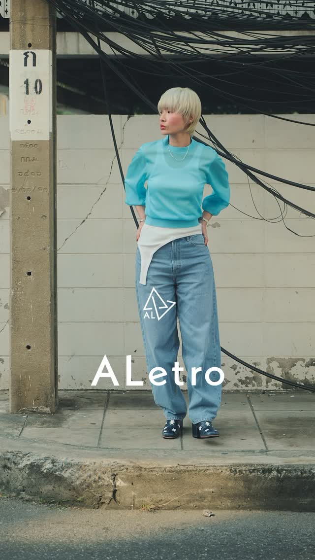 “Wear Confidence, Discover a New You.”  Edgy Elegance in Natural Mode ー 
Timeless Japanese Style  ｜ 081-980-9047
｜ LINE OFFICIAL: (@)aletro
｜ 10 AM - 7 PM
• Closed on Mon (4th Mon & Tue of month) •  #ร้านทำผม #ทำผมสวย #ทำสีผม #ตัดผม #ซาลอนกรุงเทพ #ผมสวย #สปาผม #ทรงผมแฟชั่น #ผมสุขภาพดี #バンコク美容室  #bangkokhairsalon  #HairColor #HairCut #Thonglor #バンコクヘッドスパ