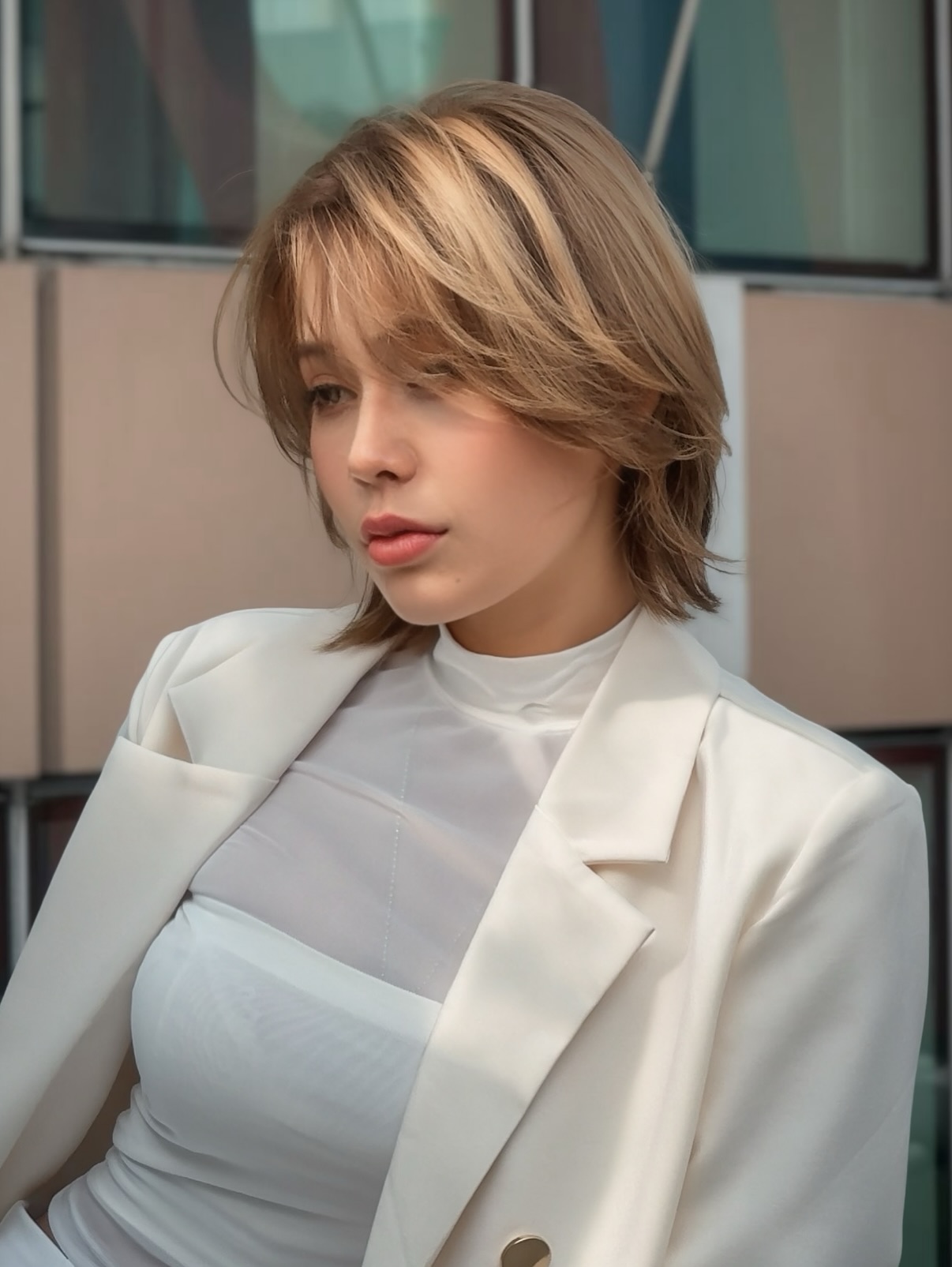 [ladies layer short x block bleach]
-
ค้นหาความงามที่ “เหมาะกับคุณ” ได้อย่างอิสระ
ผสมผสานทฤษฎีสีเฉพาะบุคคล × เทรนด์เอเชีย × เทคนิคที่ประณีต
ที่นี่คือสถานที่ซึ่งคุณจะได้พบกับความงามในแบบของตัวเอง
Akiendo – ซาลอนที่เติมสีสันให้ทั้งผมและหัวใจ ณ กรุงเทพฯ  Find your perfect style with freedom.
At Akiendo, we blend personal color theory, Asian trends, and refined techniques
to create a beauty that’s uniquely yours.
Akiendo – A salon that colors your hair and your heart, in Bangkok.
-
Metoropolis suite by Hilton ,soi Phrom si1,Sukhumvit39
จองคิวหรือสอบถามได้ที่เบอร์ tel:020048180
Line@: aki-endo
เวลาทำการ: 10:00AM – 8:00PM (หยุดทุกวันอังคาร Tueday closed)  #AKIENDO #bangkokhairsalon #Saloninbangkok #JapaneseHairStyle #PersonalColor #Highlight #Haircut #Balayage #ไฮไลท์ #ตัดผม #สีผม #バンコクヘアサロン #パーソナルカラー #Thebesthairsaloninbangkok