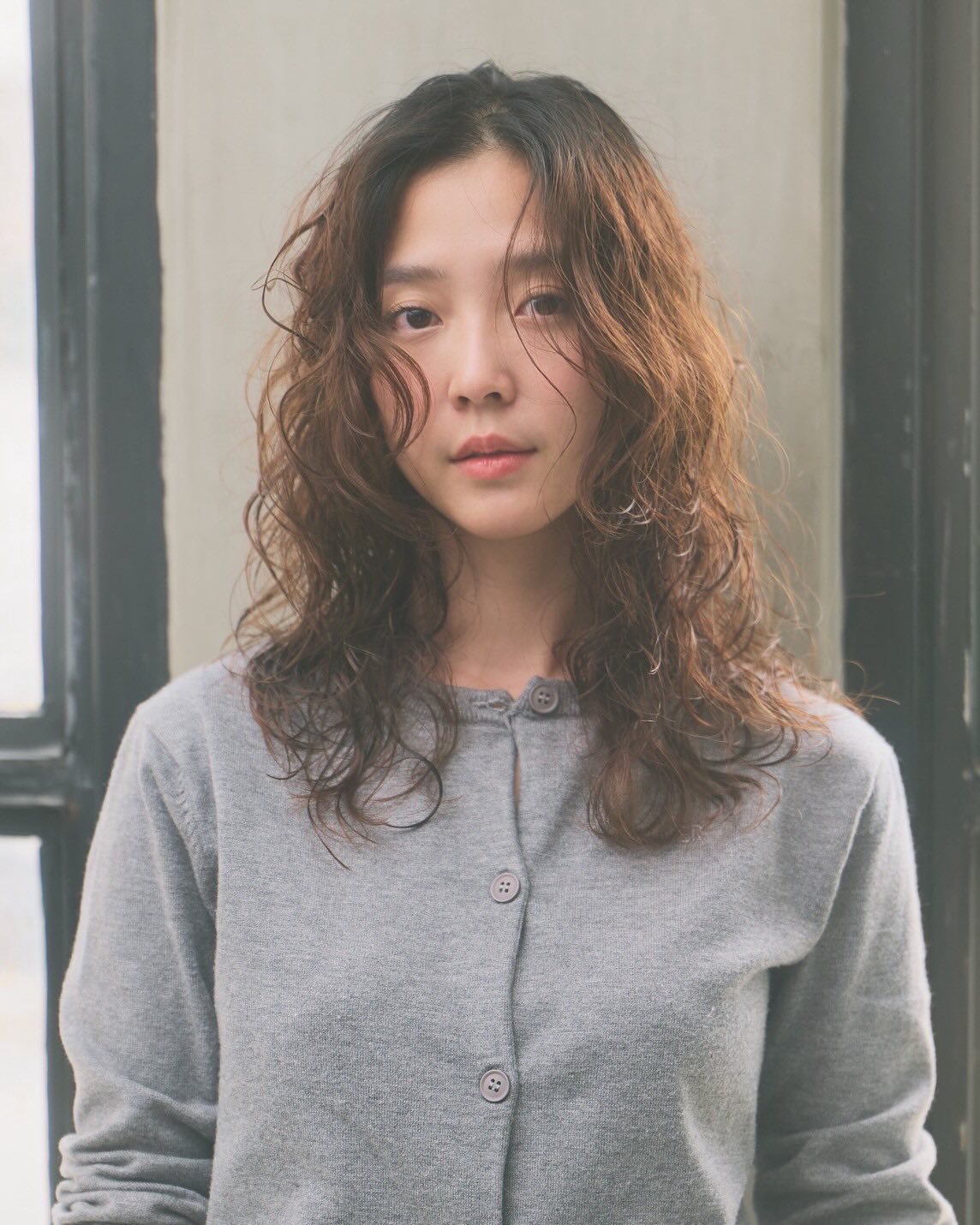 Digital Perm by Art Director 
Effortlessly soft, textured waves designed to last.
.
After a careful consultation and hair condition check, our art director recommended a digital perm — perfect for those who want longer-lasting curls compared to a standard perm.
We also customized the base cut to enhance volume and movement 🤍
.
ลูกค้าอยากเพิ่ม character ให้ตัวเองด้วยการดัดผม ทาง Art Director ของเราแนะนำให้ลอง ดัดดิจิทัล โดยใช้เทคนิคม้วนชิดโคน ให้ลอนนุ่มเป็นธรรมชาติ คล้ายดัดเย็นแต่ อยู่ทรงนานกว่า!
พร้อมออกแบบทรงตัดด้านล่างเพื่อช่วยเพิ่มวอลลุ่มให้ลอนสวยยิ่งขึ้นค่ะ
.
Edgy Elegance in Natural Mode ー Timeless Japanese Style 
｜ 081-980-9047
｜ LINE OFFICIAL: (@)aletro
｜ 10 AM - 7 PM
• Closed on Mon (4th Mon & Tue of month) •  สอบถามพื้นที่จอดรถเพิ่มเติมได้นะคะ
#ร้านทำผม #ทำผมสวย #ทำสีผม #ตัดผม #ซาลอนกรุงเทพ #ผมสวย #สปาผม #ทรงผมแฟชั่น #ผมสุขภาพดี #luxurysalon #HairSalonBangkok #HairColor #HairCut #BangkokBeauty