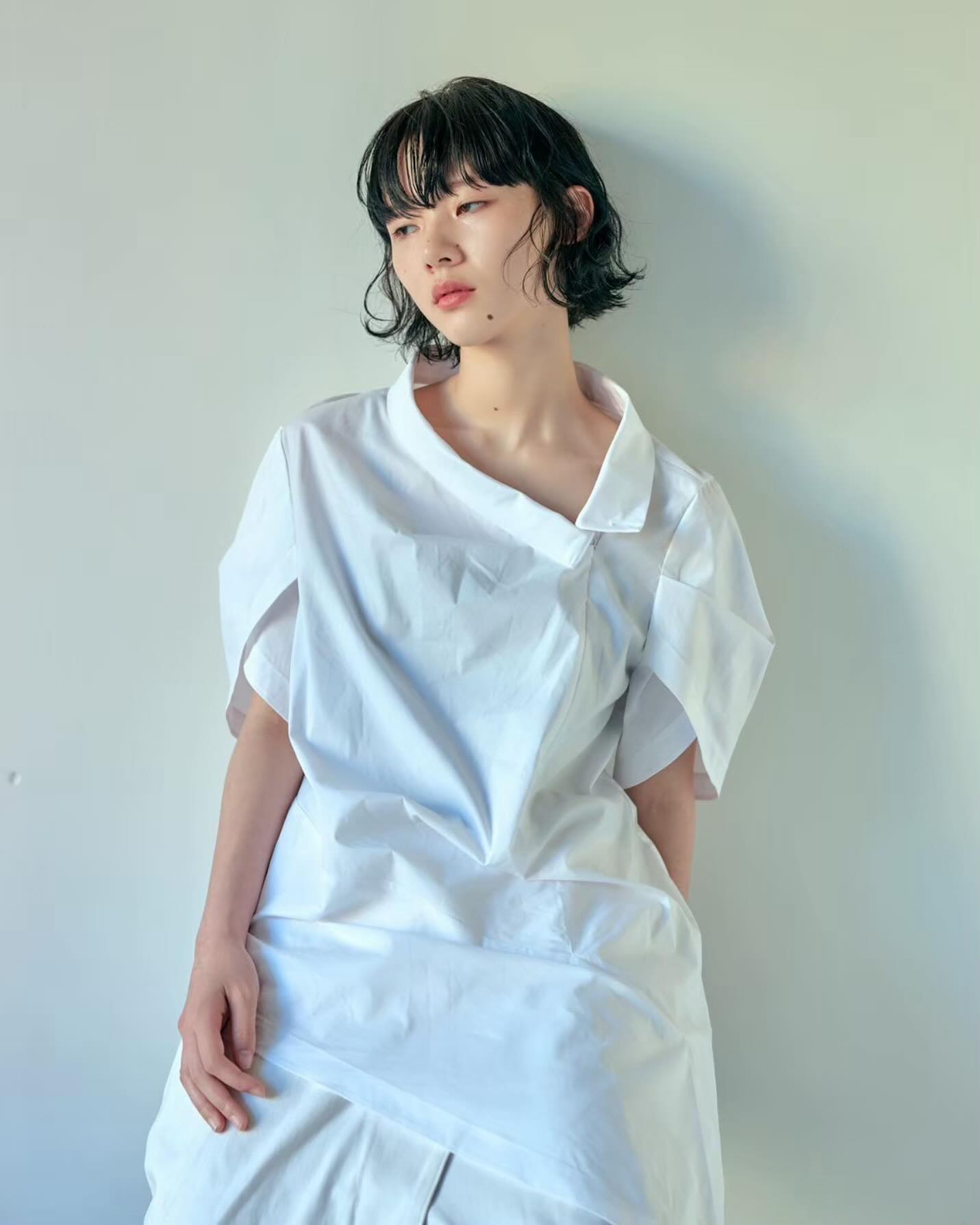 ALetro Hair Style 
Natural, timeless, and a touch of edge — your signature Japanese look awaits.
.
สามารถติดต่อสอบถามเพื่อจองคิวได้นะคะ
.
｜ 081-980-9047
｜ LINE OFFICIAL: (@)aletro
｜ 10 AM - 7 PM
• Closed on Mon (4th Mon & Tue of month) •  สอบถามพื้นที่จอดรถเพิ่มเติมได้นะคะ
#ร้านทำผม #ทำผมสวย #ทำสีผม #ตัดผม #ซาลอนกรุงเทพ #ผมสวย #สปาผม #ทรงผมแฟชั่น #ผมสุขภาพดี #luxurysalon #HairSalonBangkok #HairColor #HairCut #BangkokBeauty