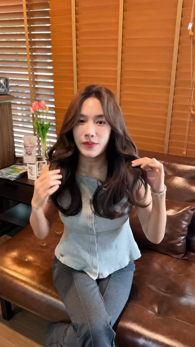 “บางครั้งผมด่าง อาจทำให้เรารู้สึกเสียความมั่นใจ
แต่ทุกปัญหามีทางแก้เสมอ… วันนี้ผมกลับมาเป๊ะอีกครั้ง
และสิ่งที่ได้คืนมาไม่ใช่แค่สีผมสวย แต่คือ ‘ความมั่นใจในตัวเอง’ 🧏🏼‍♀️“  เปลี่ยนทุกวันธรรมดาให้เป็นวันพิเศษกับ Bell otonagami salon  BOOKING INQUIRIES:
 LINE OA @skk6845h
️ 02-000-3001
 PHROMPONG
#Bellotonagami #Bellotonagamisalon #HairColor #ทำสีผม #ร้านทำสีผม #ร้านทำผมสุขุมวิท #ทำสีผมสวย #ทำสีผมแนะนำ #ทำสีผมญี่ปุ่น #ผมสวยสุขภาพดี #แก้สีผมด่าง
