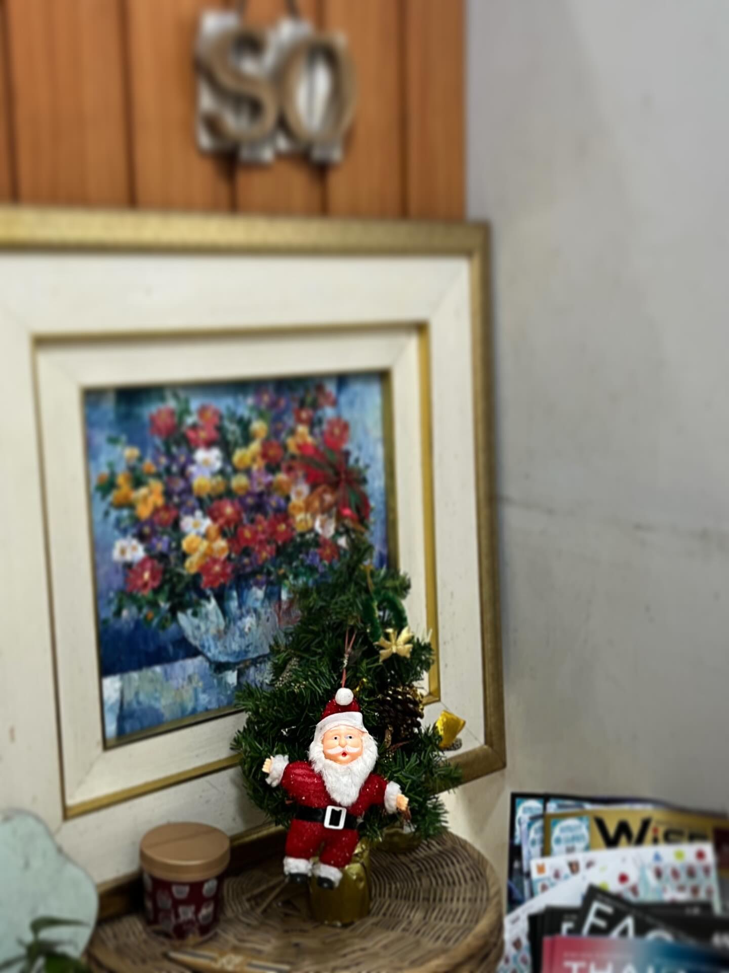 おはようございます
Hair salon SOです! 気が早い気もしましたが、
🌲クリスマスツリー
飾りました️ もう、そんな時期ですねー
最近バンコクも涼しくて
ちょっとだけ気分も年末感が…🤔 Hair salon SOは、年末年始
12/31〜1/3まで
お休みさせていただきます! 皆様宜しくお願い致します お問い合わせ
TEL065-530-3466
LINEhairsalonso #バンコク美容室
#スクムビット24の美容室
#年末年始のご案内