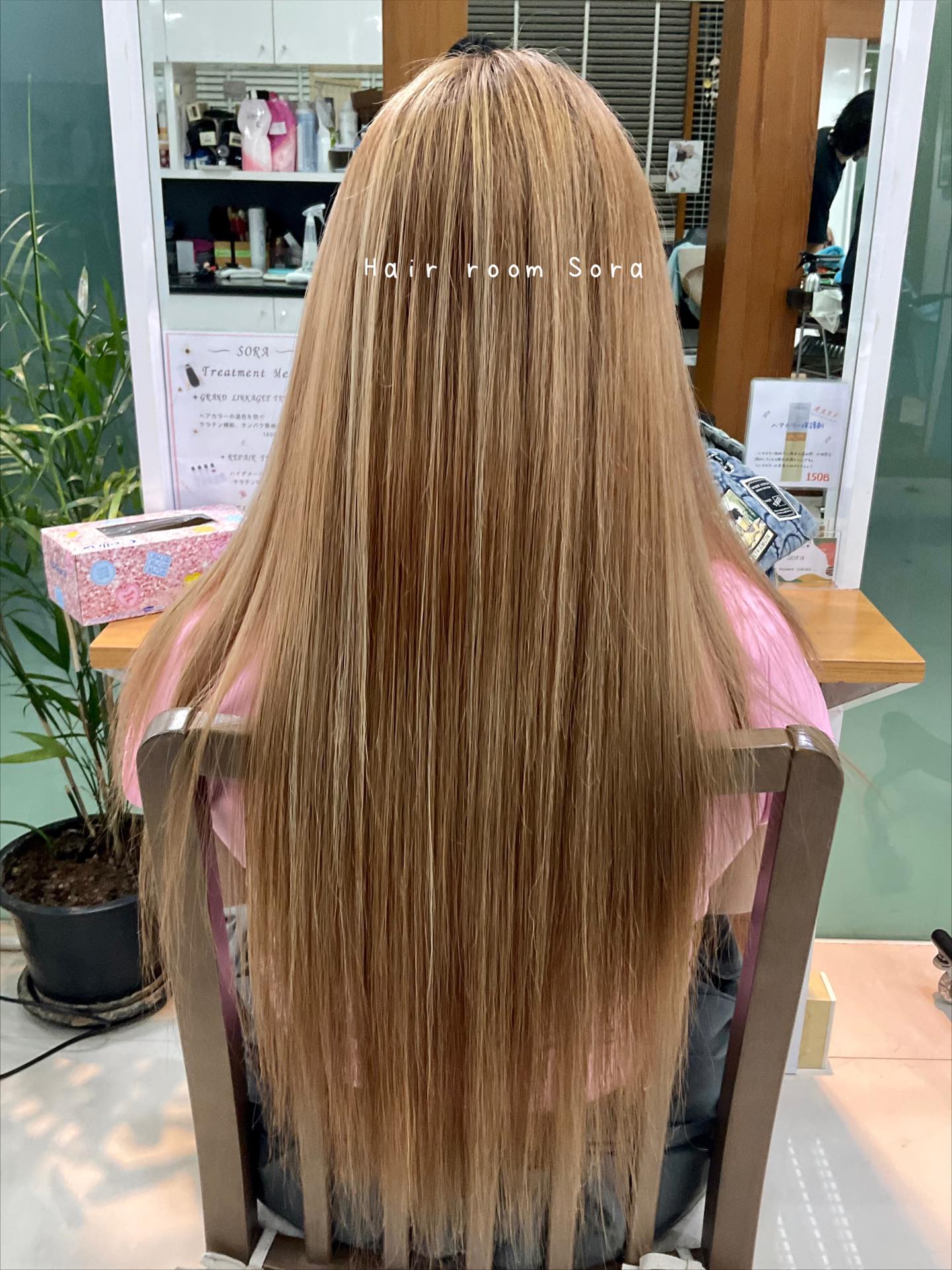 🤎 High light ×  ORDEVE Color 🤎  Highlights add dimension.  ハイライトで立体感をプラス  …………………………  ร้าน Hair Room Sora 299/7 ชั้น1, Sukhumvit Living Town, ซอยสุขุมวิท21(อโศก)
️ 02-169-1622
 Line : @575zzlqc (มี @)  #Hairroomsora #Hairroomsorabangkok #🤖Hairstyle sukhumvit21 Japanesesalon DigitalPerm デジパ ヘアールームソラ fashioncolor ร้านซาลอนญี่ปุ่น ซาลอน ทำผมรับปริญญา ทำผมออกงาน รับทำผม ดัดดิจิตอล ยืดผม ย้อมผม Repost head spa bangkok バンコク 美容院 hair spa bangkok バンコク ヘッドスパ バンコク 美容院 メンズ バンコク　美容室 japanese head spa bangkok bangkok head spa hair salon bangkok bangkok hair salon