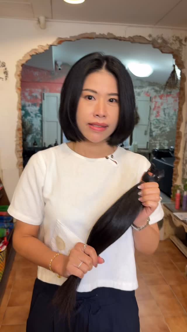Thank you for coming  Hair donation cut ︎  Your donated hair is carefully collected and sorted by type.
 To create one wig, about 500g of hair is needed.
 The wigs are handmade by people such as local villagers or prison inmates — the donation money goes to support their work.
 Finished wigs are provided free of charge to those in need.  Please note: your donated hair may not immediately become a wig, as each one is custom-made after an order is placed.  Learn more here  @fromangelfoundation  CUCHU Hair Design 
Sukhumvit 26
🧡0923581442
LINE @774kdscr