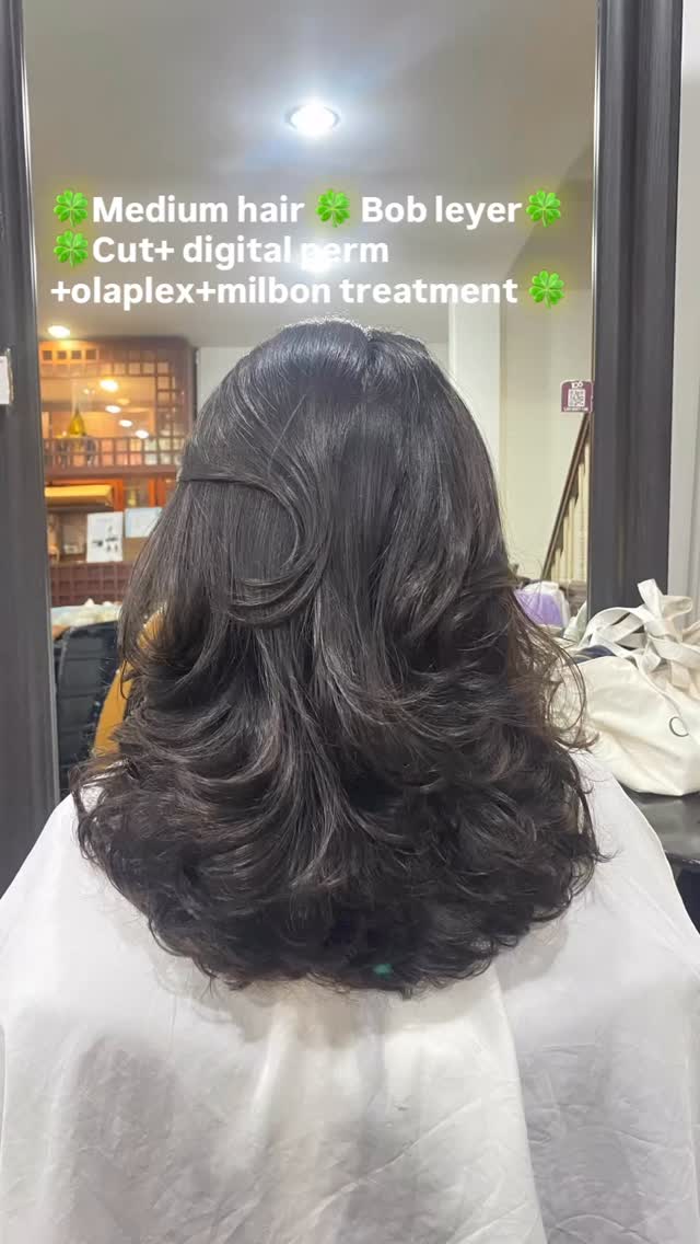 Medium hair Bob leyer
Cut+ digital perm +olaplex+milbon treatment
ทำผมโดยช่างญา ช่างทำผมสไตล์ญี่ปุ่น
️ Free parking available
ร้านเปิดให้บริการ 9.00-18.30
สำรองคิวได้ที่เบอร์
️02-662-7106
24hours web reservation
https://reservia.jp/reserve/menu/2c7018bae1?start_page=2&is_guest=1
LINE account
https://lin.ee/3Cm0Ksiac #coco106 #106hair #digitalperm #coolperm #color hiligth milbon salon beauty treatment straight cut sodashower shothair longhair japan bangkok sukhumvit39 ร้านเสริมสวยในกรุง