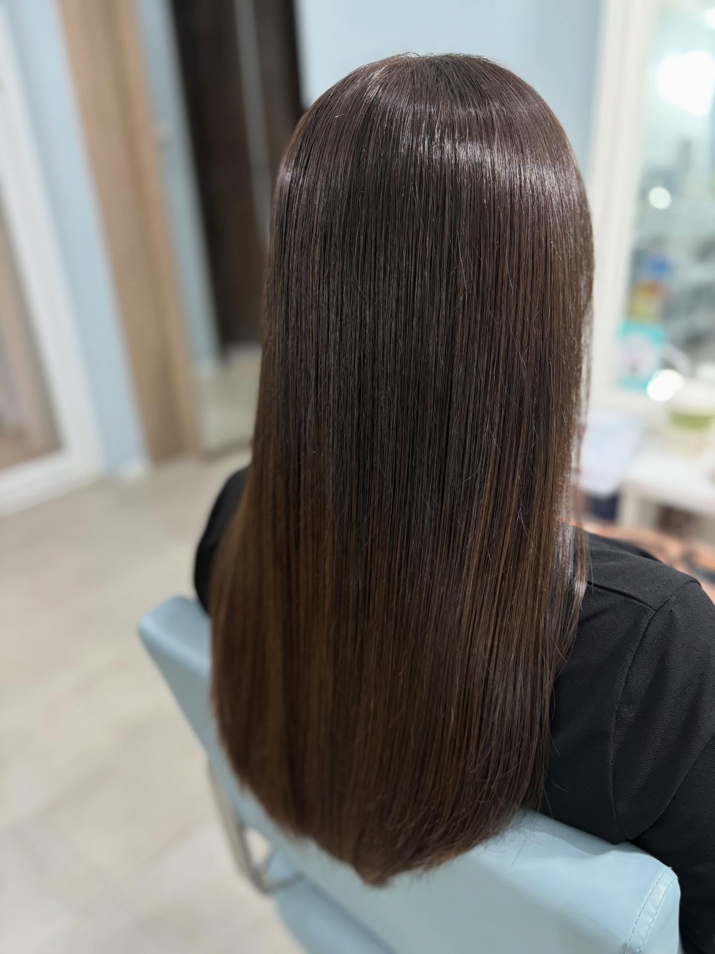 艶成分を更にアップグレードしたansRの酸性ストレート、ずっと触っていたくなるサラ艶髪に เทคนิคการยืดผมตรงแบบญี่ปุ่นช่วยให้ผมแลดูเป็นธรรมชาติ ️ สาวๆจะไม่กังวลเรื่องผมเสีย ผมแห้ง ผมขาดชี้ฟู อีกต่อไป
ansR รอคุณอยู่นะคะ จองคิวได้ที่
Line : https://lin.ee/ipxhtUk