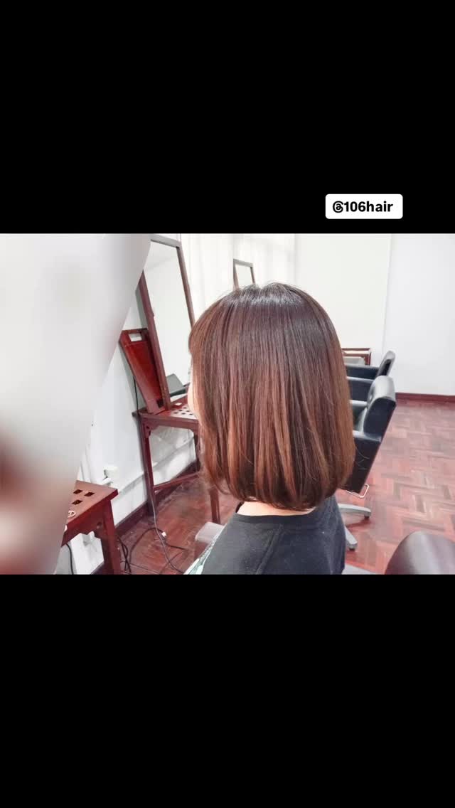 【 清楚に、自分らしく。瞳を輝かせる「艶ボブ」 】 『可愛い似合わせショートバング艶ボブ』 「いつものボブに、少しだけ新しい風を吹かせたい。」
そんな大人女性の想いに寄り添う、106hairの新スタイルです。 こだわりは、表情をパッと明るく見せる「ショートバング」と、
光を味方につける滑らかな「艶」の質感。 子供っぽくならない、大人にこそ似合う絶妙なバランスを、
一人ひとりの骨格に合わせてミリ単位で調整します。
鏡を見るのが楽しみになる毎日を、一緒につくりませんか? ▼ ご予約・詳細はこちらから
プロフィールのリンク( @106hair )または下記URLより24時間受付中です。
https://cs.appnt.me/facebook/page_tab/1271?stand_alone=1 #ショートバング #似合わせカット #艶ボブ #大人可愛いボブ #106hair