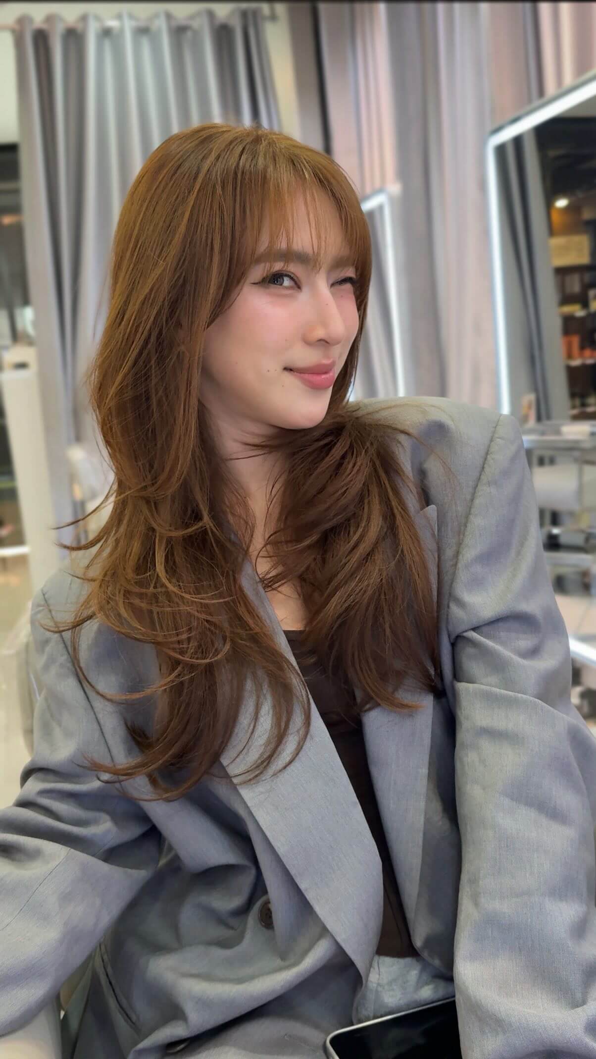 Good hair starts with good energy.
@dreamapichaya 
ผมสวย เริ่มจากพลังงานดีๆ  Akiendo – Sukhumvit 39 & Ari  • Sukhumvit39 : Metropolis Suite by Hilton
• Ari : Vanit Village – Ari  TELSukhumvit39 branch: 02-004-8180  TELAri branch: 099-628-0016  LINE@: aki-endo
 Open: 10:00–20:00 (หยุดทุกวันอังคาร Tueday closed)  #Akiendo #personaldesign #bangkokhairsalon #AkiendoAri
#APDL