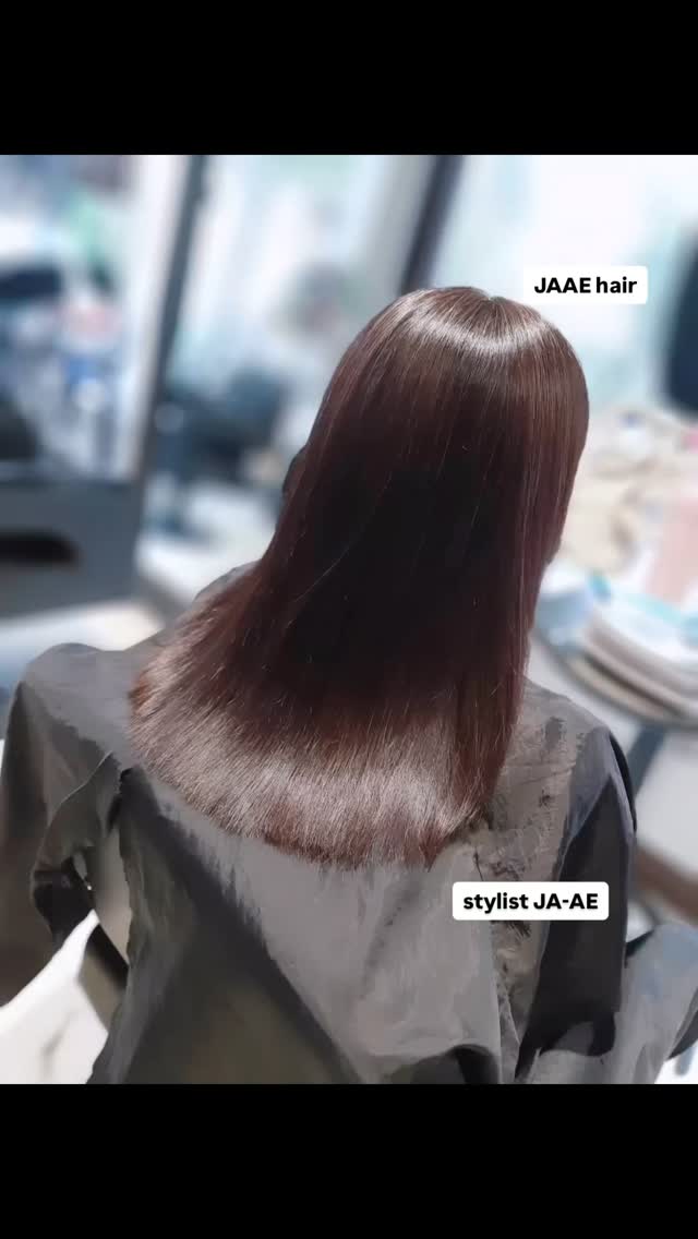 Iong layer
Cut+Hair straightening+Trementment
ร้านทําผมสไตล์ญี่ปุ่น แถวสีลม สนใจ สอบถามและจอง P Free parking available ทางร้านมีบริการ จอดรถฟรีค่ะ สนใจสอบถามและจองคิวกับทางร้านได้ที่เบอร์ 02-2679-106 สวัสดีคะ ร้านทําผม 106 ANNEX เวลา าการ 10:00-19:30 https://lin.ee/Zmaaw5K Silom 6  https://reservia.jp/reserve/menu/b9855edf7b?start_page=2&is_guest=1*รบกวนจองเวลาก่อนมารับบริการทุก ครั้งนะคะ 
#digitalperm #azsodaspa #highlightcolor #hairsalon #bangkokbeauty