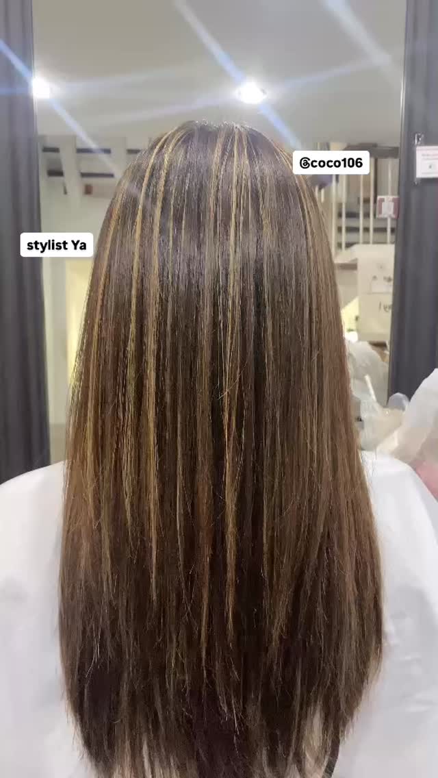 Long hair  long leyer 
Cut+soda shower+color+hiligth+zumi spa shampoo + olaplex +milbon treatment 
 ทำผมโดยช่างญา ช่างทำผมสไตล์ญี่ปุ่น 
️ Free parking available 
ร้านเปิดให้บริการ 9.00-18.30 
สำรองคิวได้ที่เบอร์
️02-662-7106
24hours web reservation
https://reservia.jp/reserve/menu/2c7018bae1?start_page=2&is_guest=1
LINE account
https://lin.ee/3Cm0Ksiac  #coco106 #106hair #digitalperm #coolperm #color