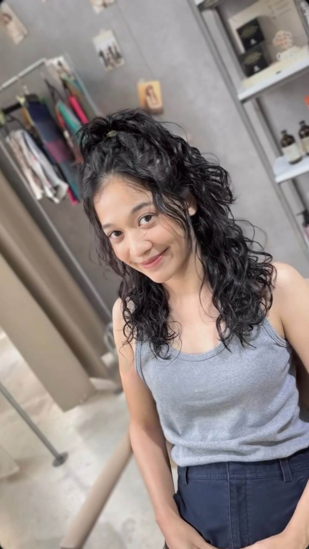 ผมตรงเกินไป
ทำให้ทรงผมดูหนักและไม่มีมิติไหม?  วิธีแก้คือ
Craft Curly  ลอนที่ดูเป็นธรรมชาติ
ไม่แข็งเกินไป  ช่วยเพิ่มวอลลุ่ม
และทำให้ผมดูมีชีวิตมากขึ้น  ที่ Akiendo
เราไม่ได้ทำแค่ดัดผม  แต่เริ่มจาก  Face Type
 Hair texture
 Hair structure  เพื่อออกแบบลอนผม
ที่เหมาะกับคุณจริง ๆ  Your style. By design.  Hair that is too straight
can sometimes look flat and heavy.  That’s where
Craft Curly comes in.  Natural-looking curls
that add movement and dimension.  At Akiendo,
we don’t just perm hair.  We design curls based on  Face Type
 Hair Texture
 Hair Structure  to create a style
that truly suits you.  Your style. By design.  Akiendo – Sukhumvit 39 & Ari  • Sukhumvit39 : Metropolis Suite by Hilton
• Ari : Vanit Village – Ari  TELSukhumvit39 branch: 02-004-8180  TELAri branch: 099-628-0016  LINE@: aki-endo
 Open: 10:00–20:00 (หยุดทุกวันอังคาร Tueday closed)  #Akiendo #personaldesign #bangkokhairsalon #AkiendoAri
#APDL