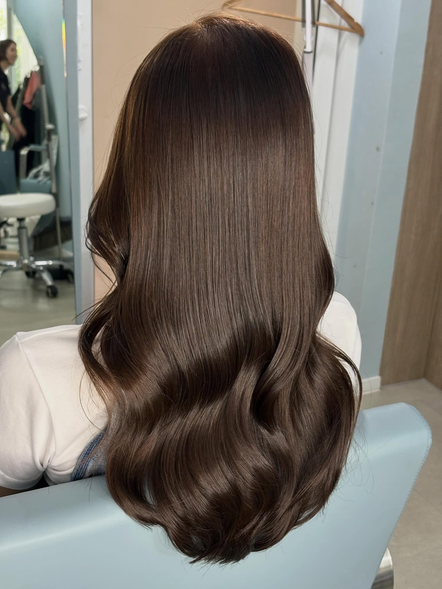 ♡フルカラー2,200バーツ
♡KINUプレックストリートメント1,500バーツ  ダメージを抑えて髪に優しいヘアカラーに♪