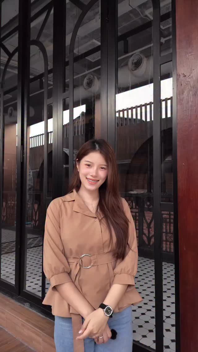 New Designer “IVY”  เรามีสไตลิสต์คนใหม่เข้าร่วมกับ AKIENDO  ถนัดการออกแบบทรงผมที่นุ่มนวล
และเข้ากับแต่ละคนอย่างเป็นธรรมชาติ  ไม่ใช่แค่ตามเทรนด์
แต่ปรับให้ “เหมาะกับคุณจริงๆ”  เปิดรับจองแล้ววันนี้  New Designer “IVY”  A new stylist has joined AKIENDO.  Specialized in soft, natural designs
that truly fit each individual.  We don’t just follow trends—
we translate them into what suits you.  Now accepting bookings.  Akiendo – Sukhumvit 39 & Ari  • Sukhumvit39 : Metropolis Suite by Hilton
• Ari : Vanit Village – Ari  TELSukhumvit39 branch: 02-004-8180  TELAri branch: 099-628-0016  LINE@: aki-endo
 Open: 10:00–20:00 (หยุดทุกวันอังคาร Tueday closed)  #Akiendo #personaldesign #bangkokhairsalon #AkiendoAri
#APDL