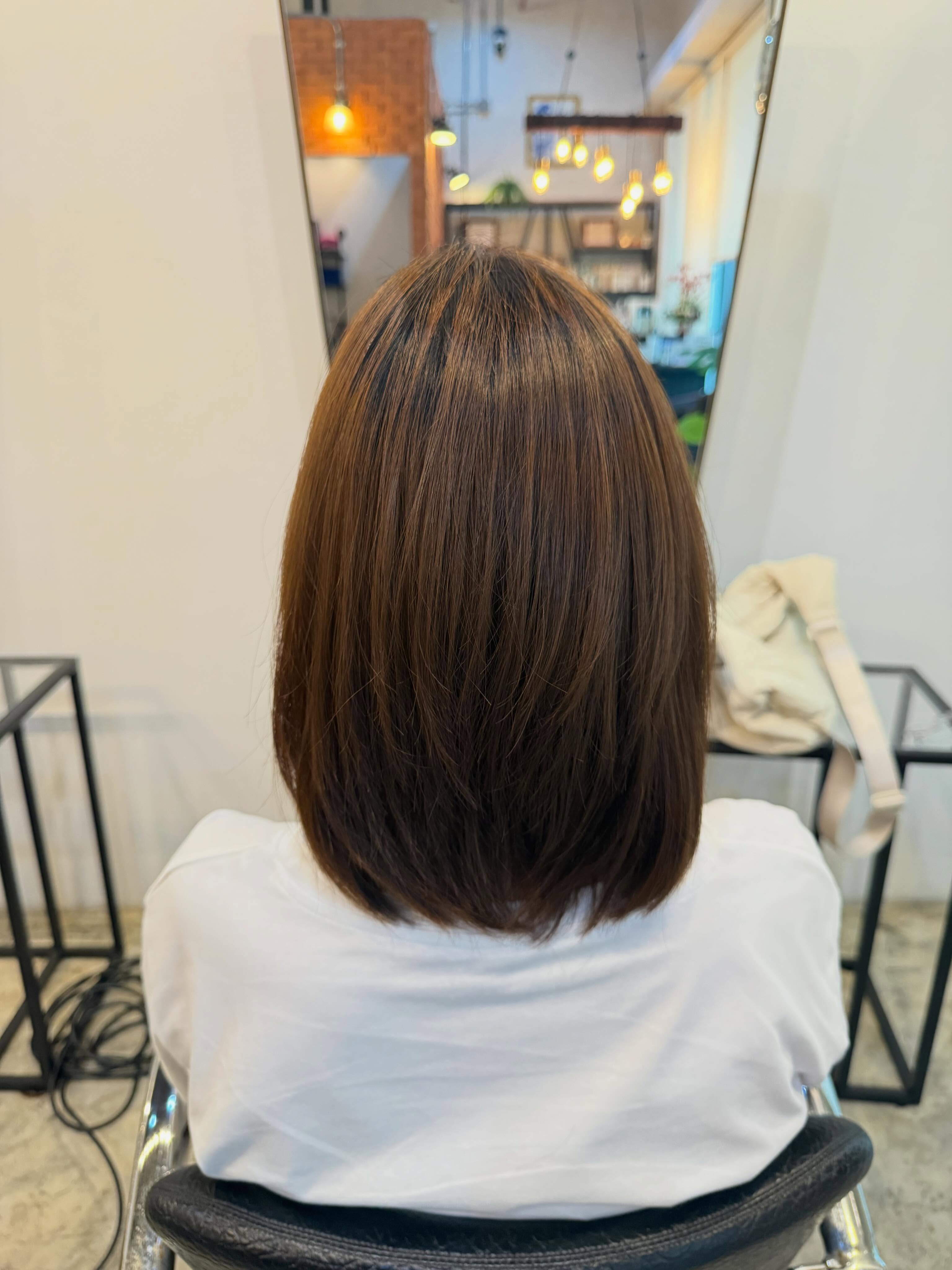 FORM CONTROL PLEX / Keratin Treatment 
ทรีทเม้นท์ลดชี้ฟู เพื่อผมนุ่มลื่น ดูสุขภาพดีแบบธรรมชาติ  ด้วยการทำงานของ “Glyoxylic Acid” ที่ช่วยลดการฟู ลดความหยักศก และช่วยให้ผมดูเรียบลื่นขึ้น โดยไม่ใช่น้ำยายืดผมแบบทั่วไป 
พร้อมเทคโนโลยี “Dicarboxylate” ที่ช่วยดูแลและเชื่อมพันธะเส้นผม ให้ผมดูแข็งแรง เงางาม และสัมผัสดีขึ้น  กลิ่นไม่ฉุน ไม่แสบตา
ผมดูเรียงเส้น เป็นธรรมชาติ
ลดฟู และจัดทรงง่ายขึ้น
เหมาะกับอากาศชื้นแบบเมืองไทย  เหมาะสำหรับคนที่
 ผมชี้ฟู จัดทรงยาก
 ผมหยักศก เป็นคลื่น
 ผมแห้งเสีย ขาดน้ำหนัก
 อยากให้ผมดูเรียบลื่น สุขภาพดีขึ้น  หลังทำจะได้ฟีลผมเรียงเส้น ดูเงา ลดฟู และจัดทรงง่ายขึ้น ️  #Hairatelierador #keratintreatment #ยืดเคราติน
#トンロー美容室 #スクンビット美容室
