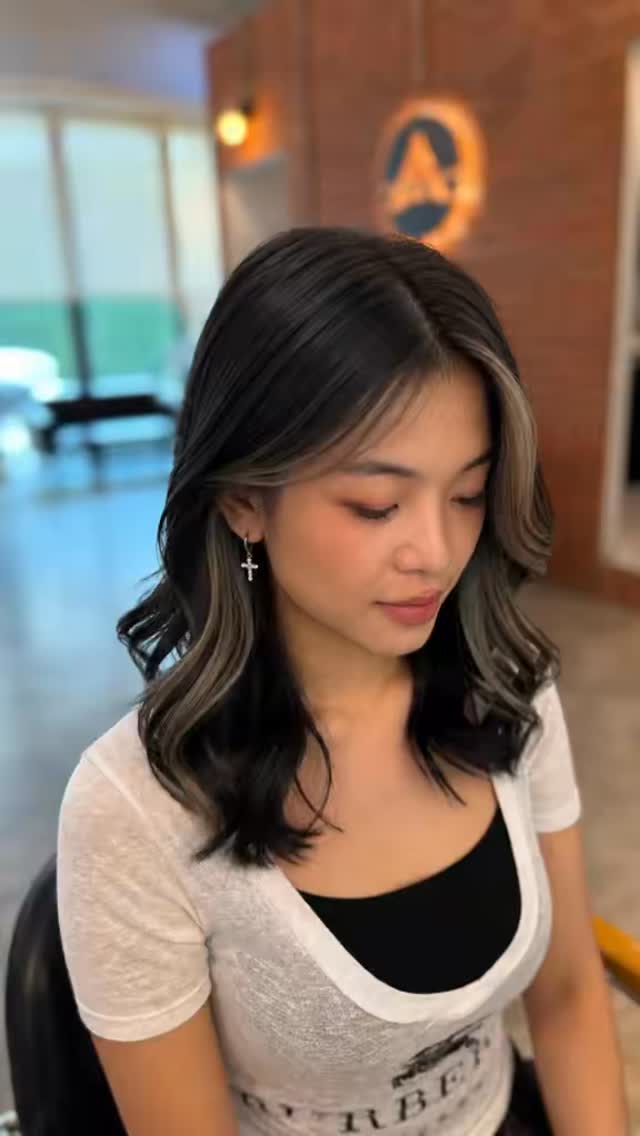 เติมมิติให้กรอบหน้าด้วย Face Framing Highlights สวยละมุน ดูมีสไตล์ในทุกมุม  #HairAtelierADOR #ร้านทำผมทองหล่อ #ทำสีผม #ไฮไลท์ผม #ไฮไลท์กรอบหน้า